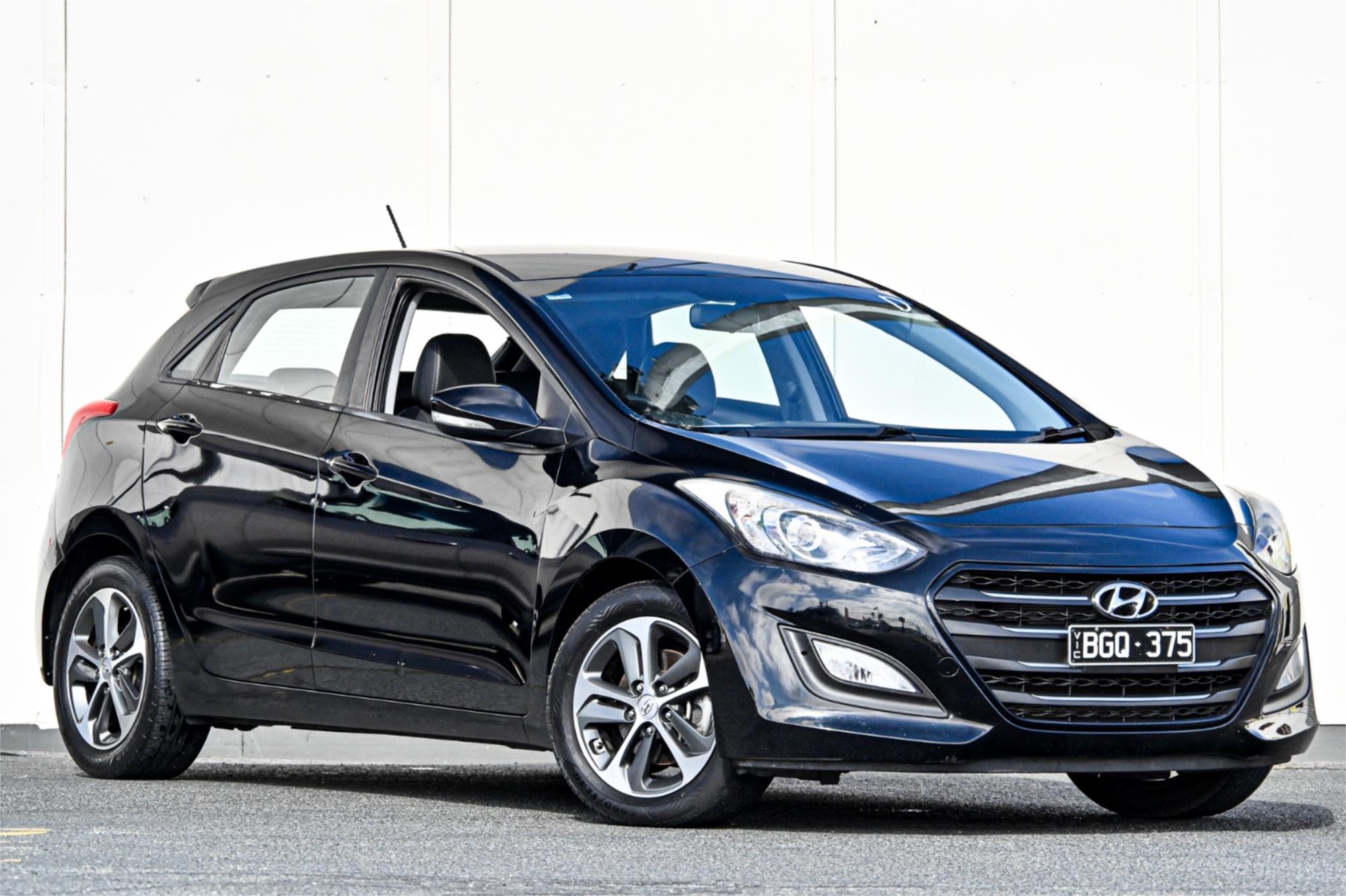 2015 HYUNDAI i30 GD3 SERIES 2 ACTIVE X 6 SP AUTOMATIC 5D HATCHBACK