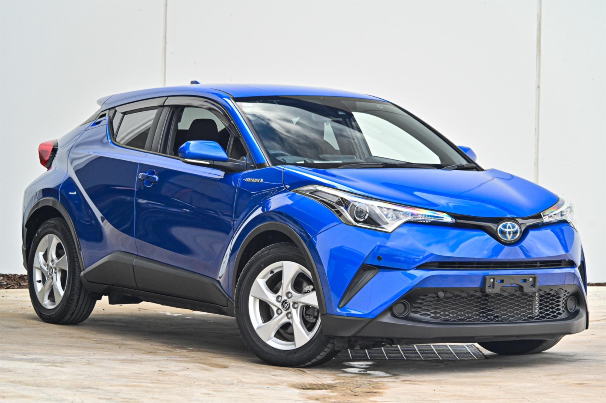 2018 TOYOTA C-HR HYBRID AUTOMATIC WAGON
