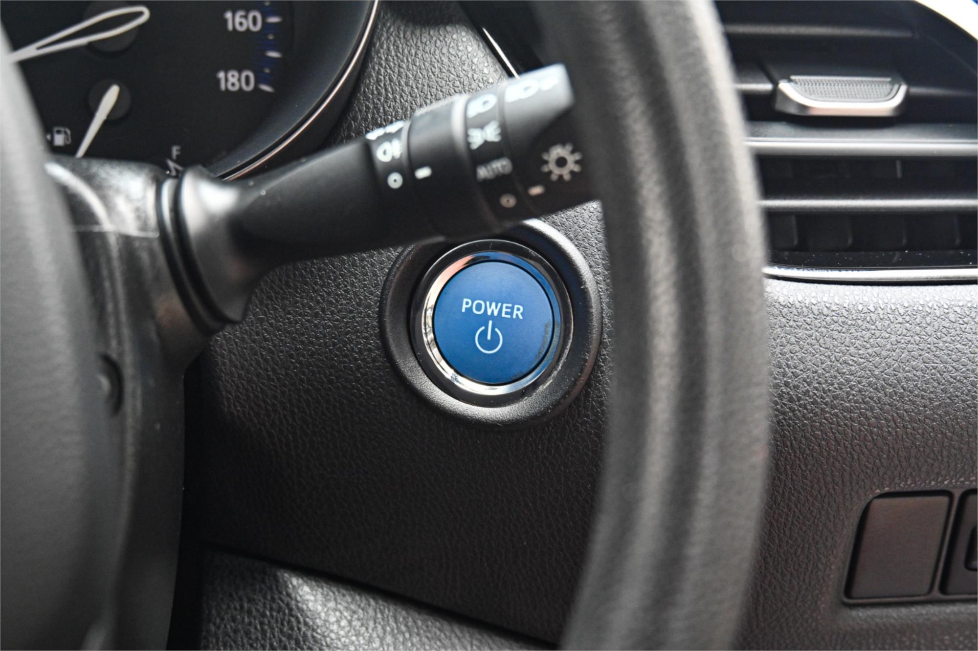 2018 TOYOTA C-HR HYBRID AUTOMATIC WAGON