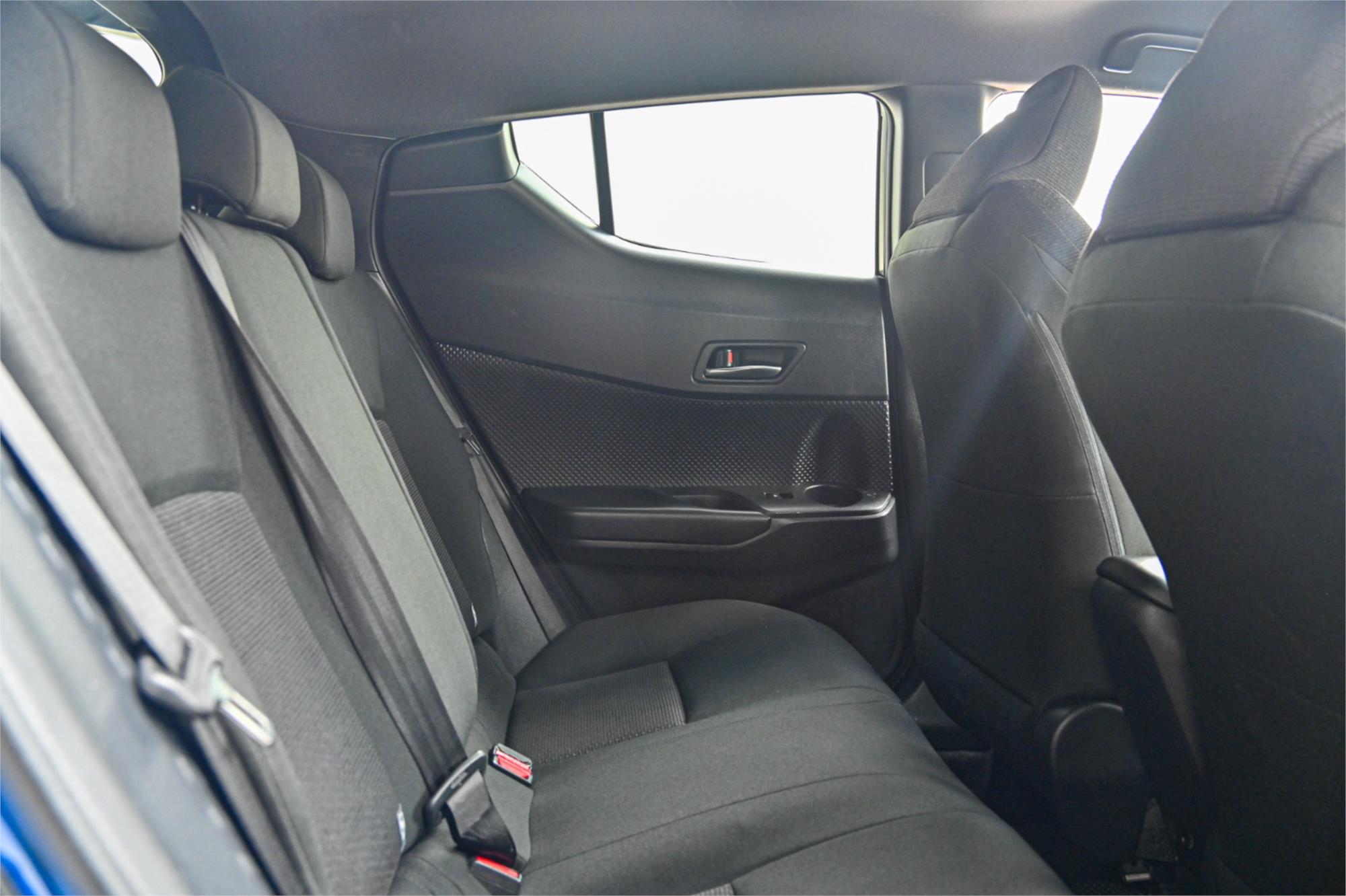 2018 TOYOTA C-HR HYBRID AUTOMATIC WAGON