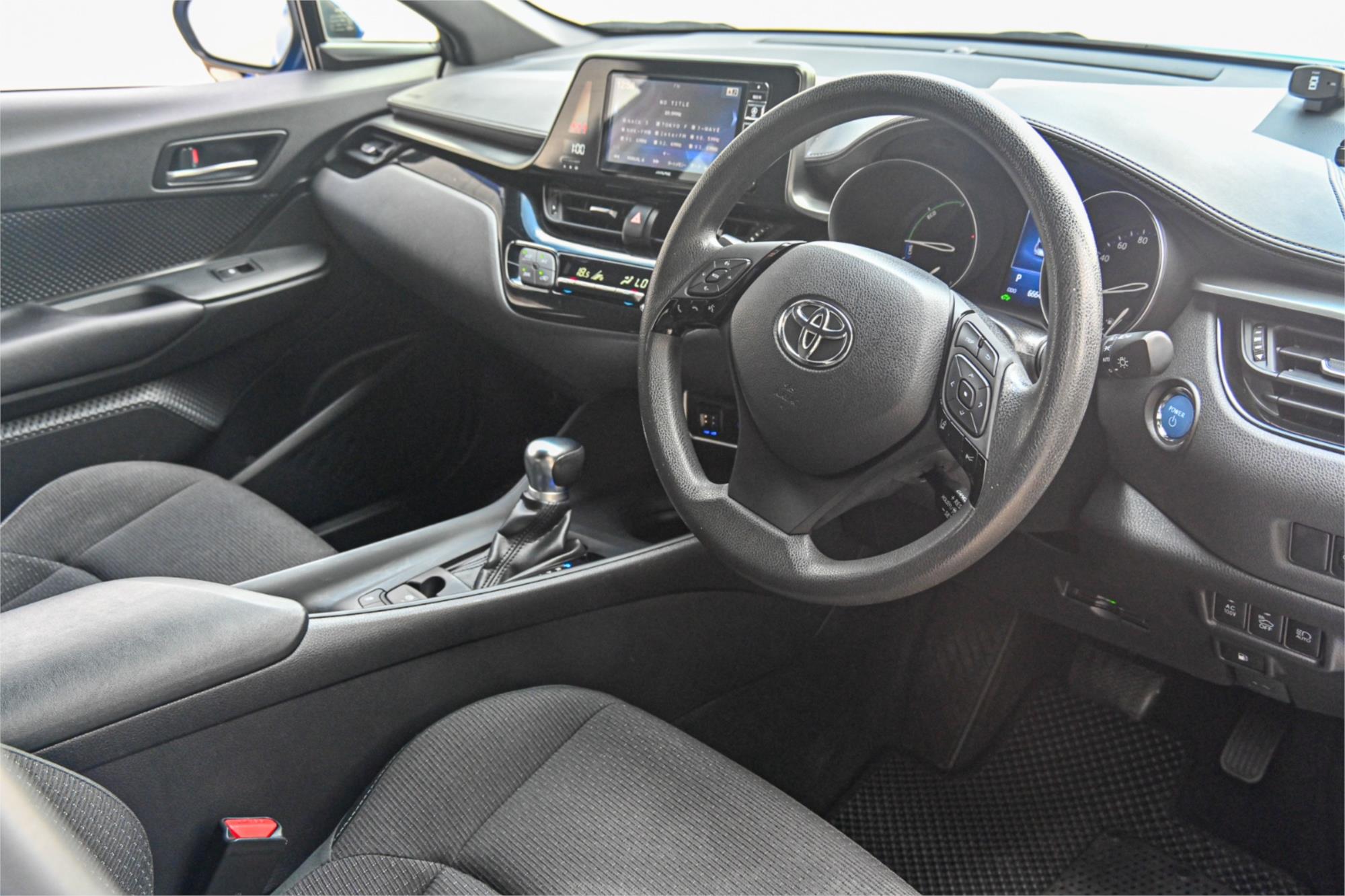 2018 TOYOTA C-HR HYBRID AUTOMATIC WAGON