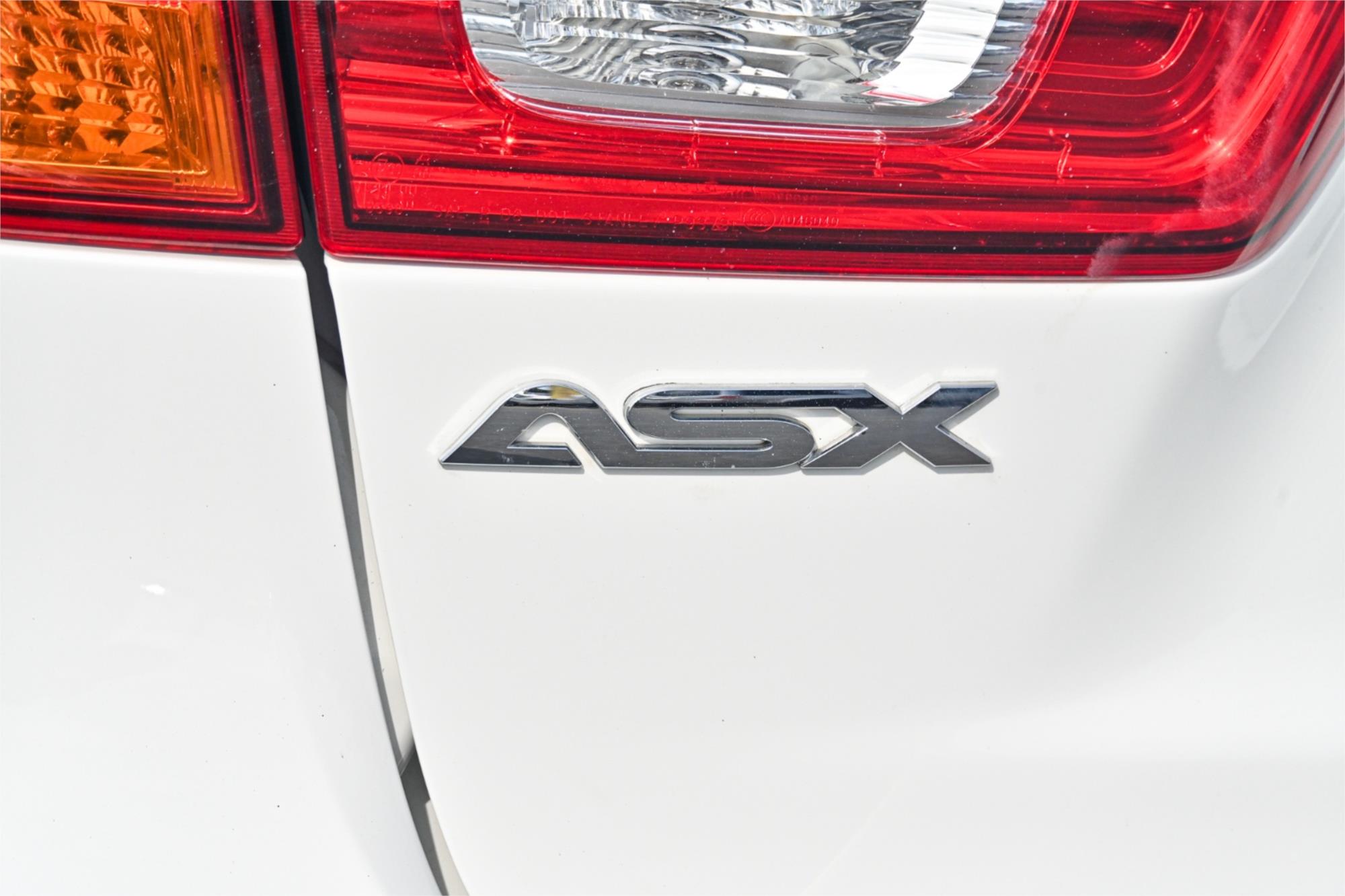 2017 MITSUBISHI ASX XC MY17 LS (2WD) CONTINUOUS VARIABLE 4D WAGON