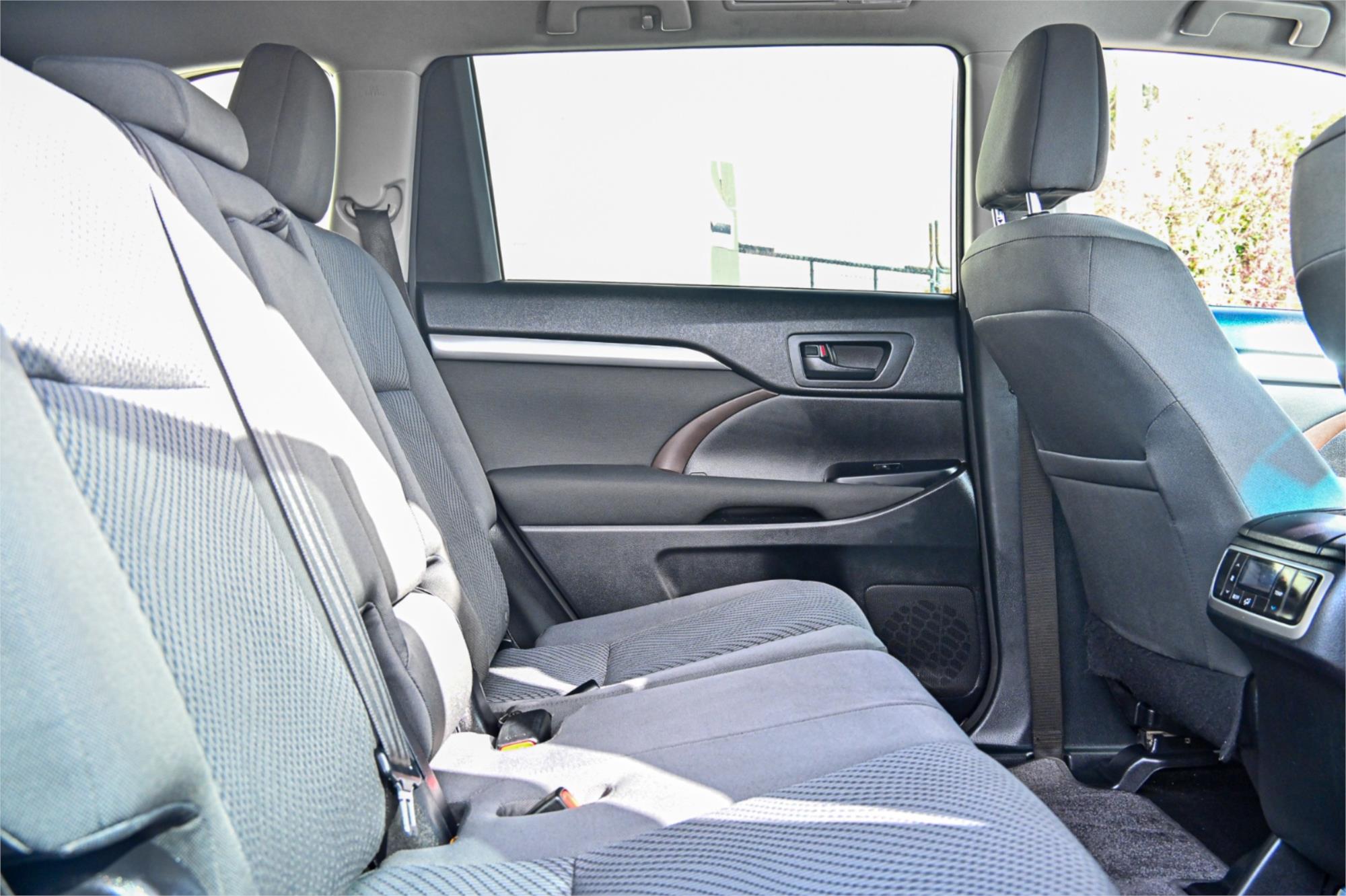 2014 TOYOTA KLUGER GSU50R GRANDE (4x2) 6 SP AUTOMATIC 4D WAGON