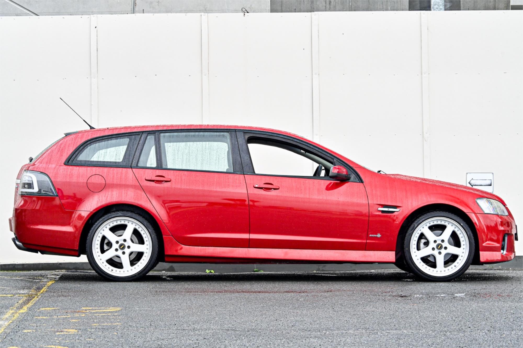 2011 HOLDEN COMMODORE VE II MY12 SV6 6 SP AUTOMATIC 4D SPORTWAGON