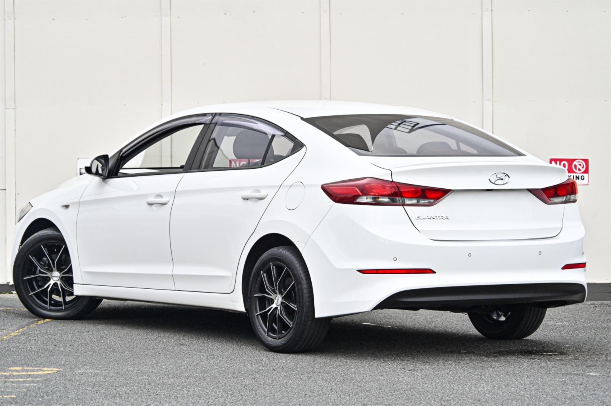 2015 HYUNDAI ELANTRA MD SERIES 2 (MD3) ACTIVE 6 SP AUTOMATIC 4D SEDAN