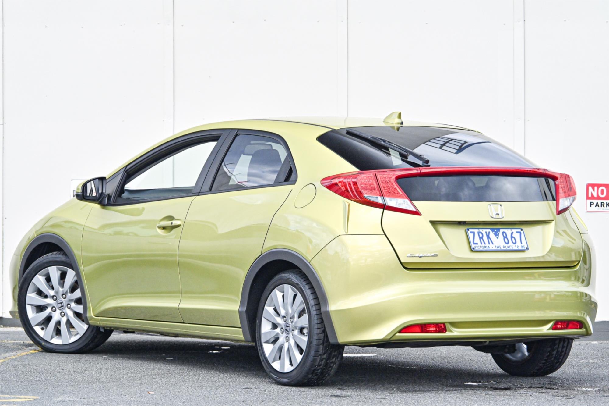 2013 HONDA CIVIC FK MY13 VTi-L 5 SP AUTOMATIC 5D HATCHBACK