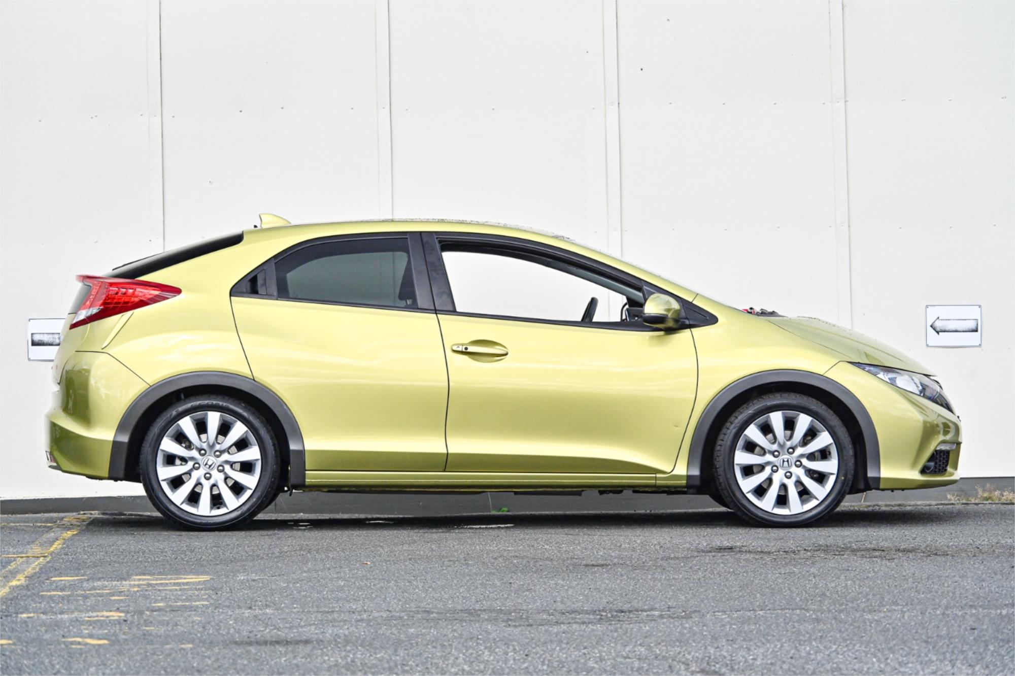 2013 HONDA CIVIC FK MY13 VTi-L 5 SP AUTOMATIC 5D HATCHBACK