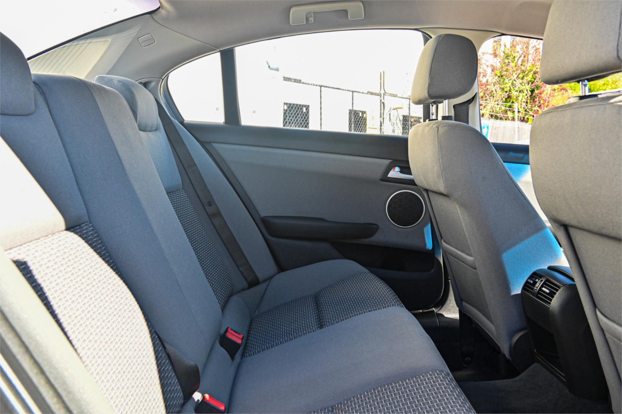 2012 HOLDEN COMMODORE VE II MY12 OMEGA 6 SP AUTOMATIC 4D SEDAN