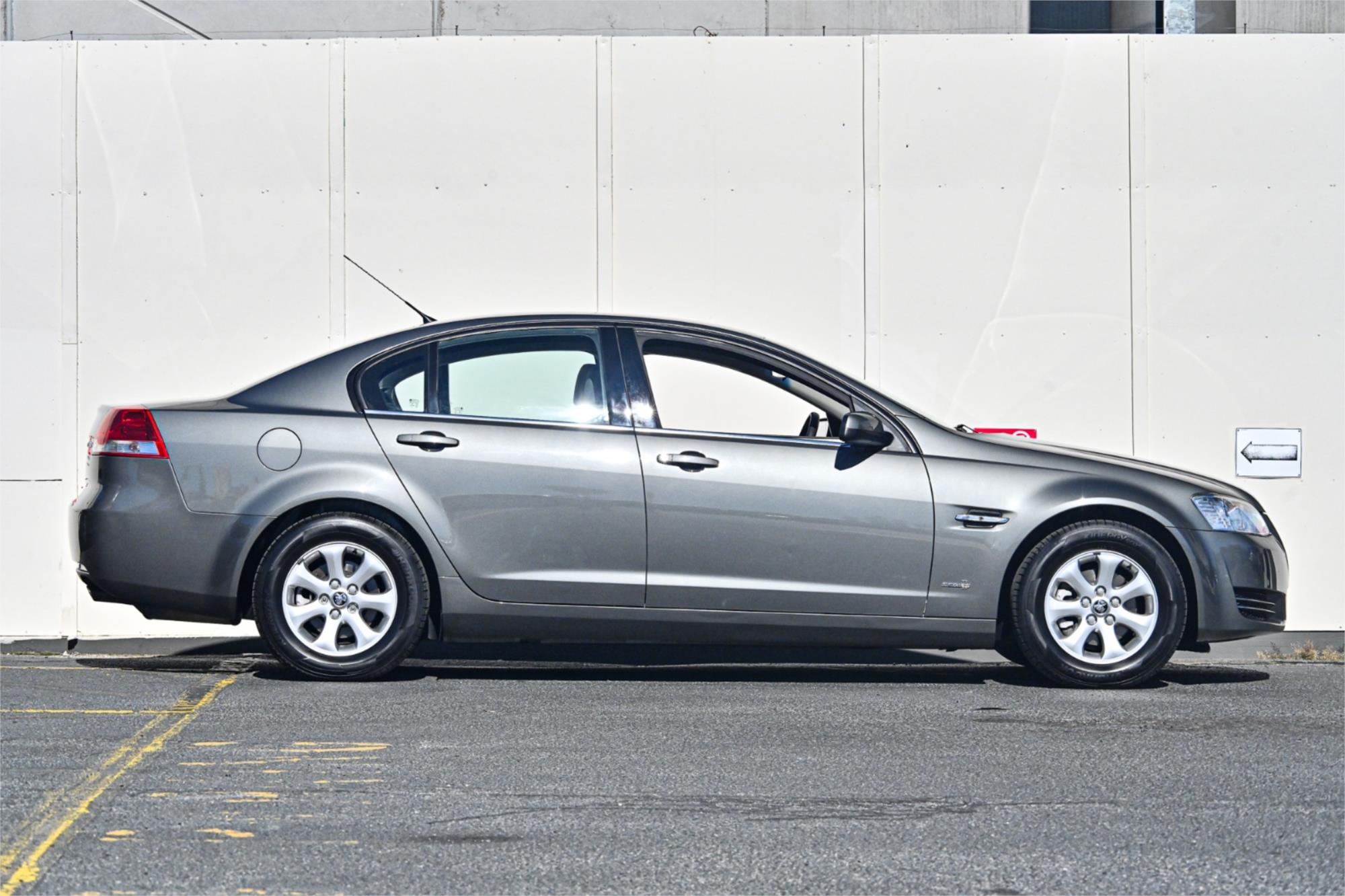 2012 HOLDEN COMMODORE VE II MY12 OMEGA 6 SP AUTOMATIC 4D SEDAN