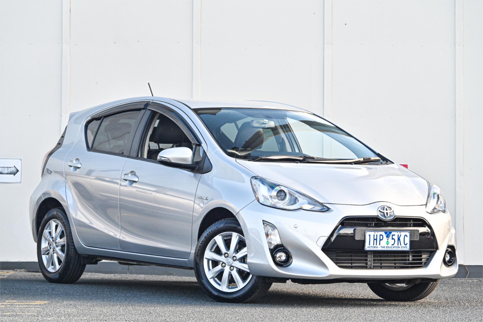 2016 TOYOTA PRIUS-C NHP10R MY15 HYBRID CONTINUOUS VARIABLE 5D HATCHBACK
