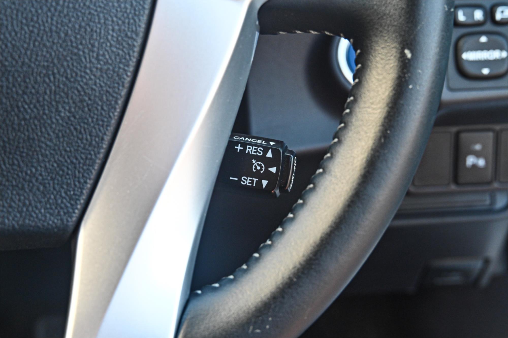 2016 TOYOTA PRIUS-C NHP10R MY15 HYBRID CONTINUOUS VARIABLE 5D HATCHBACK