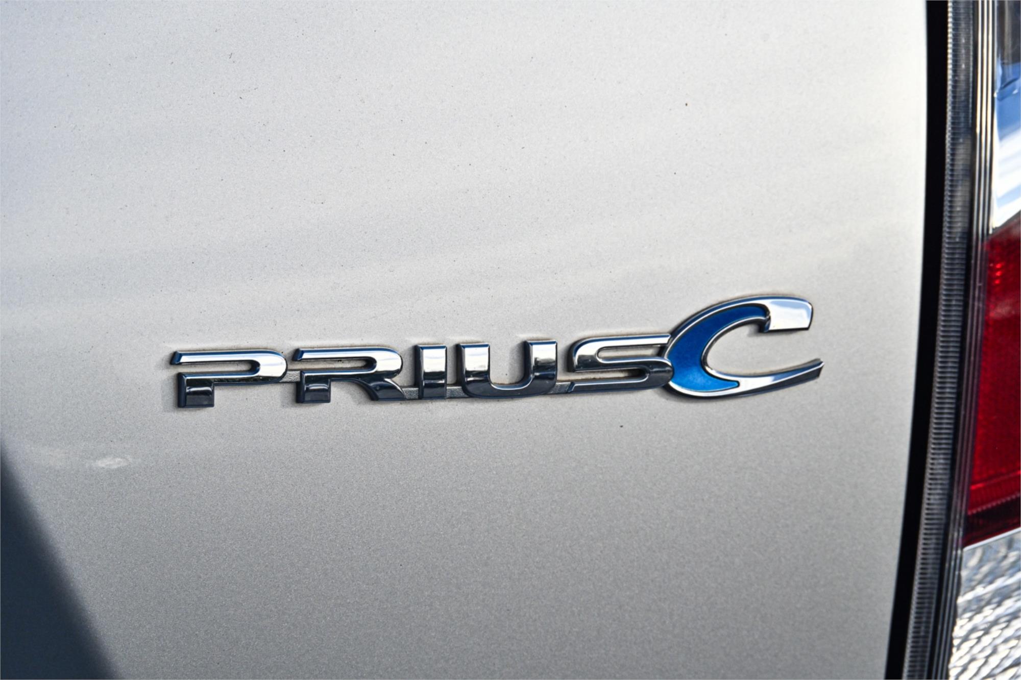 2016 TOYOTA PRIUS-C NHP10R MY15 HYBRID CONTINUOUS VARIABLE 5D HATCHBACK