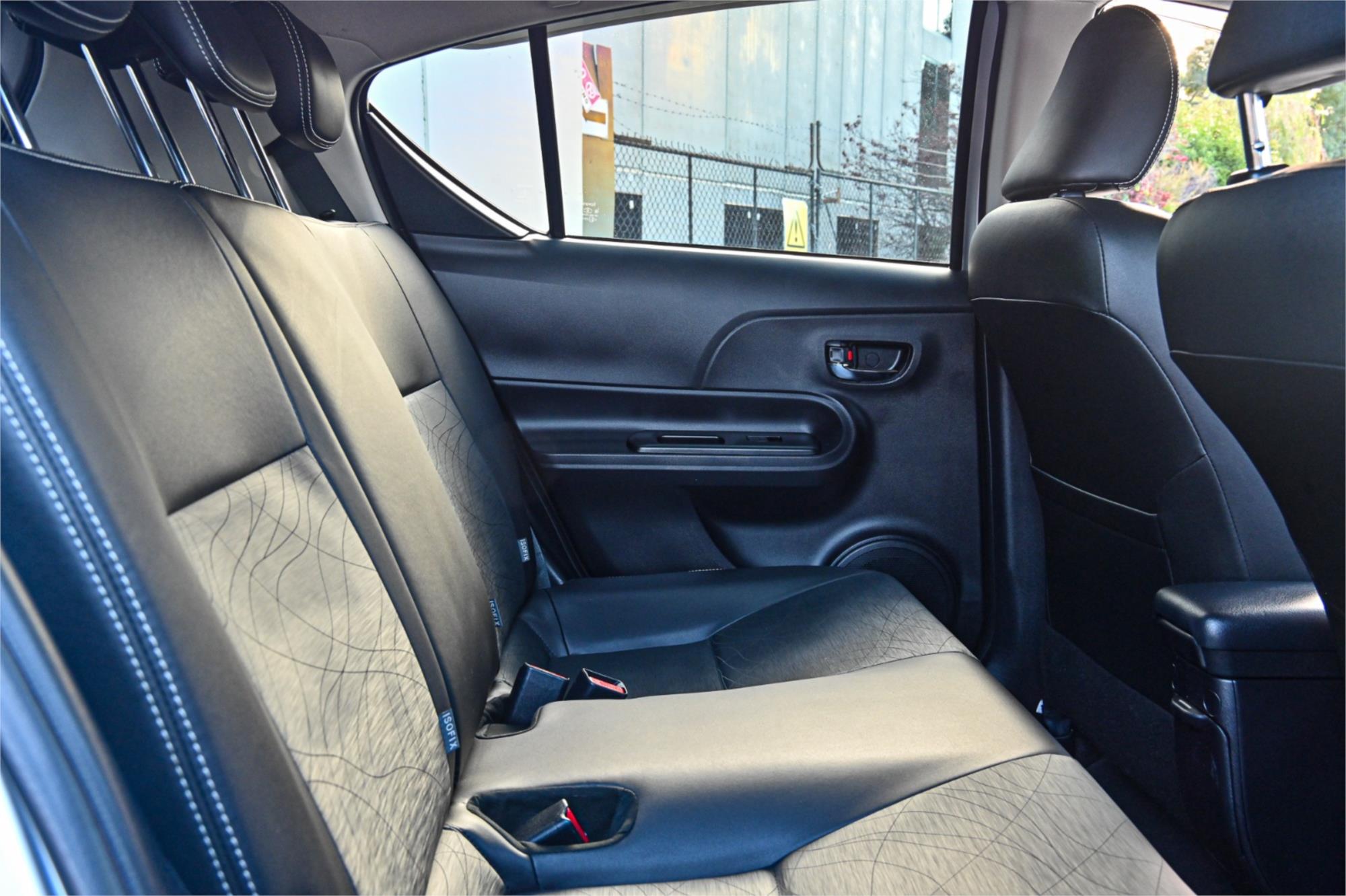2016 TOYOTA PRIUS-C NHP10R MY15 HYBRID CONTINUOUS VARIABLE 5D HATCHBACK