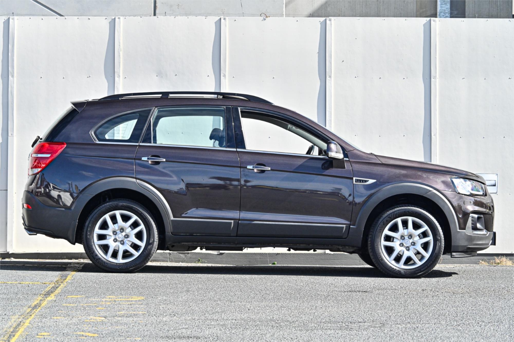 2017 HOLDEN CAPTIVA CG MY17 ACTIVE 7 SEATER 6 SP AUTOMATIC 4D WAGON