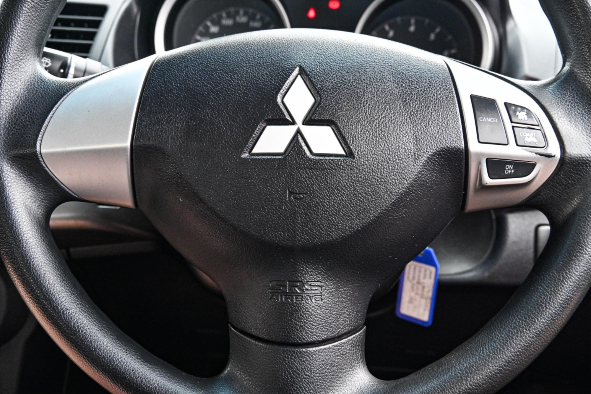 2009 MITSUBISHI LANCER CJ MY09 ES 5 SP MANUAL 4D SEDAN