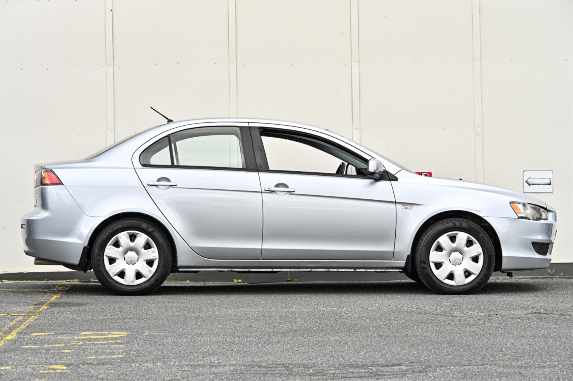 2009 MITSUBISHI LANCER CJ MY09 ES 5 SP MANUAL 4D SEDAN