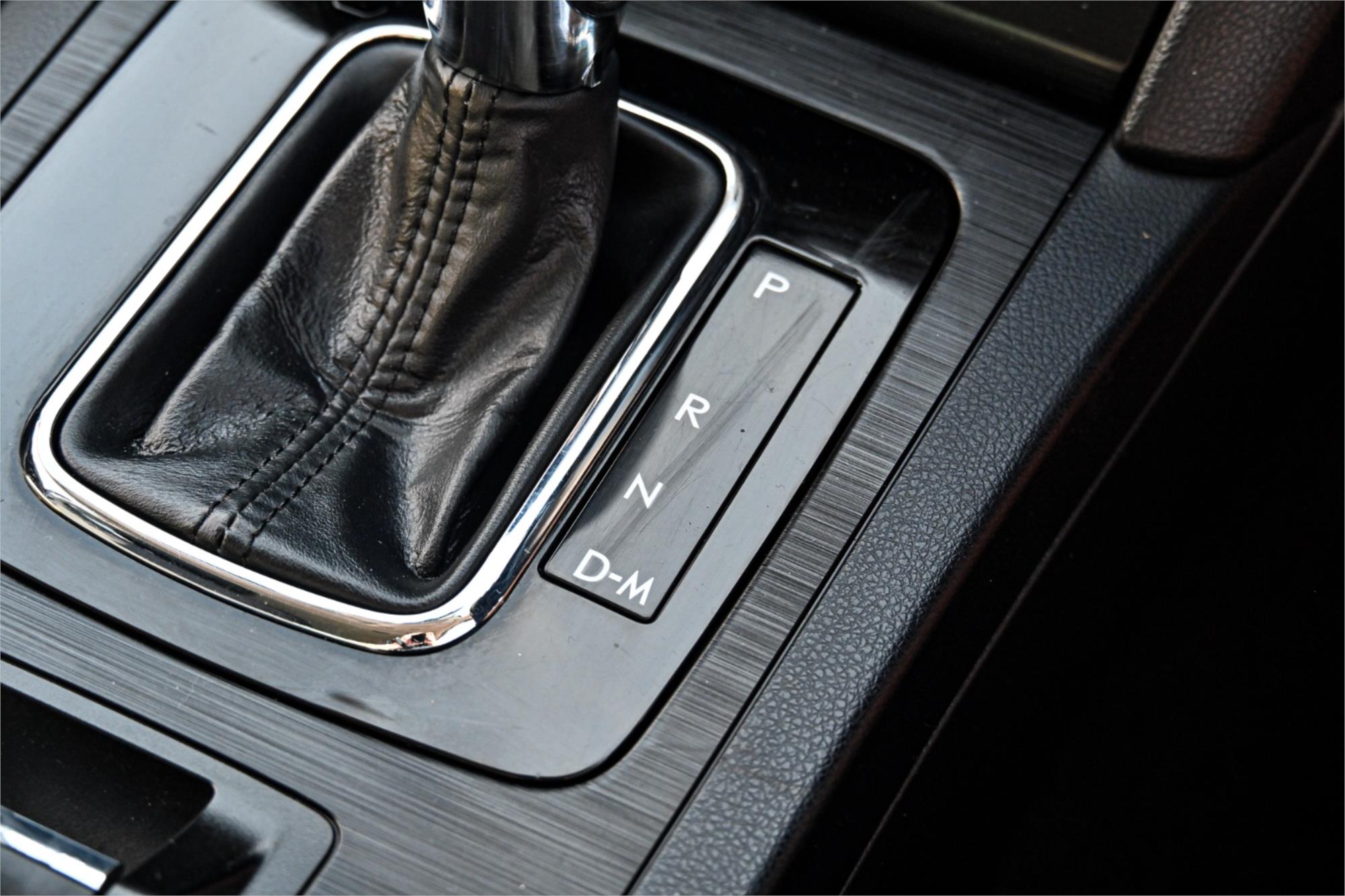 2015 SUBARU LIBERTY MY14 2.5i CONTINUOUS VARIABLE 4D SEDAN