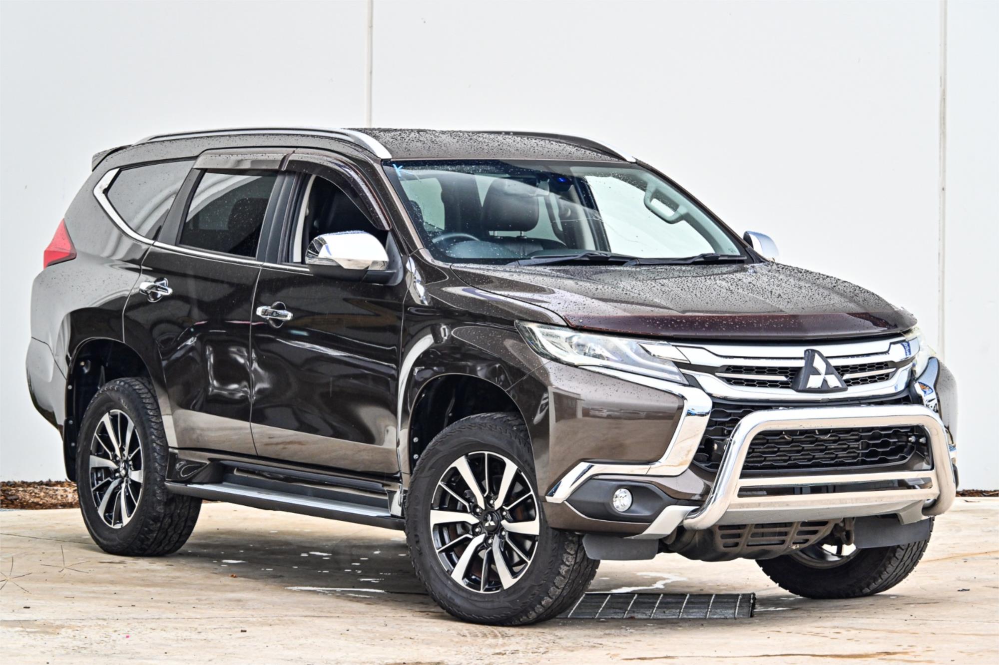 2015 MITSUBISHI PAJERO SPORT QE GLS (4x4) 8 SP AUTOMATIC 4D WAGON