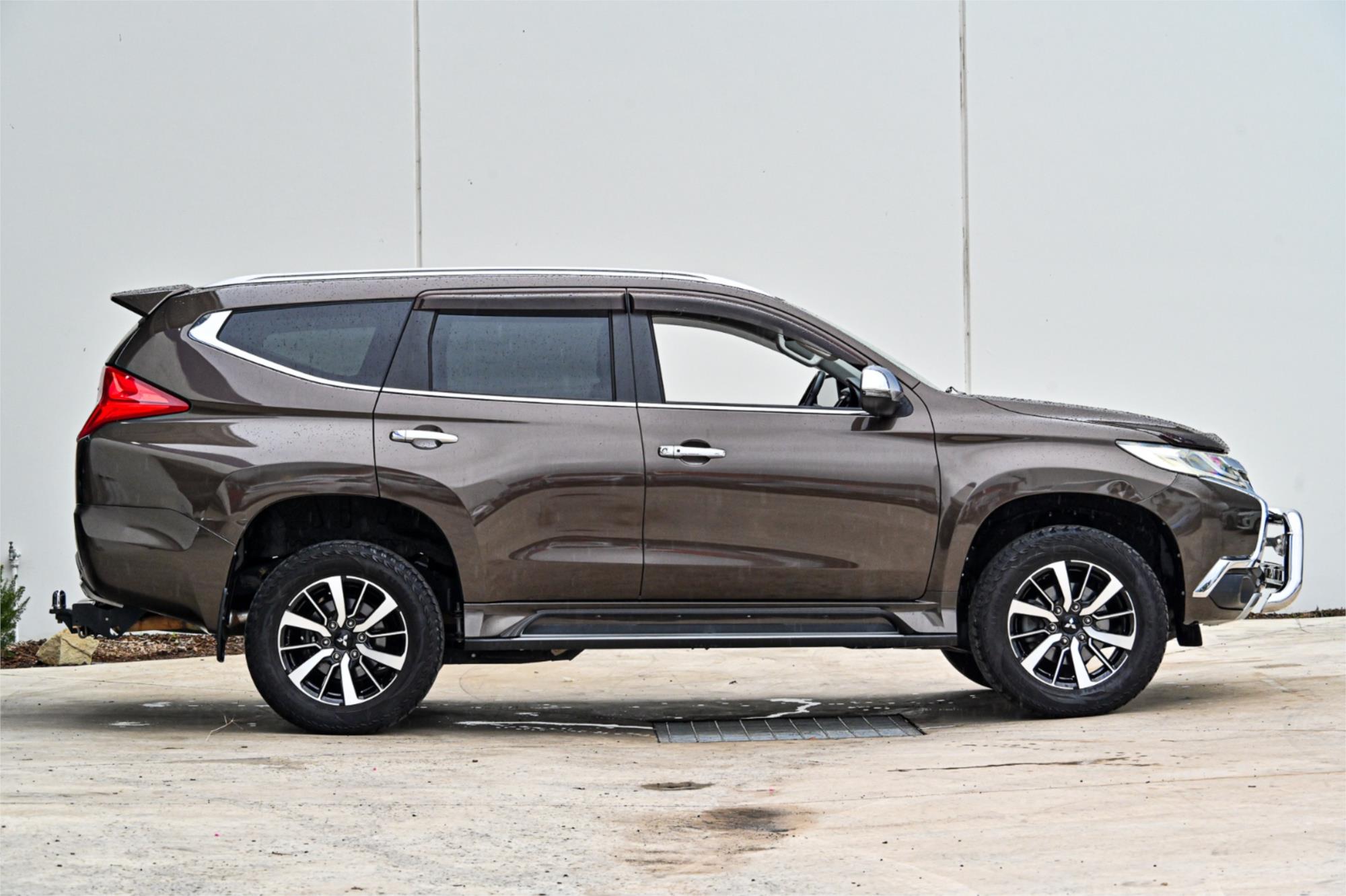 2015 MITSUBISHI PAJERO SPORT QE GLS (4x4) 8 SP AUTOMATIC 4D WAGON