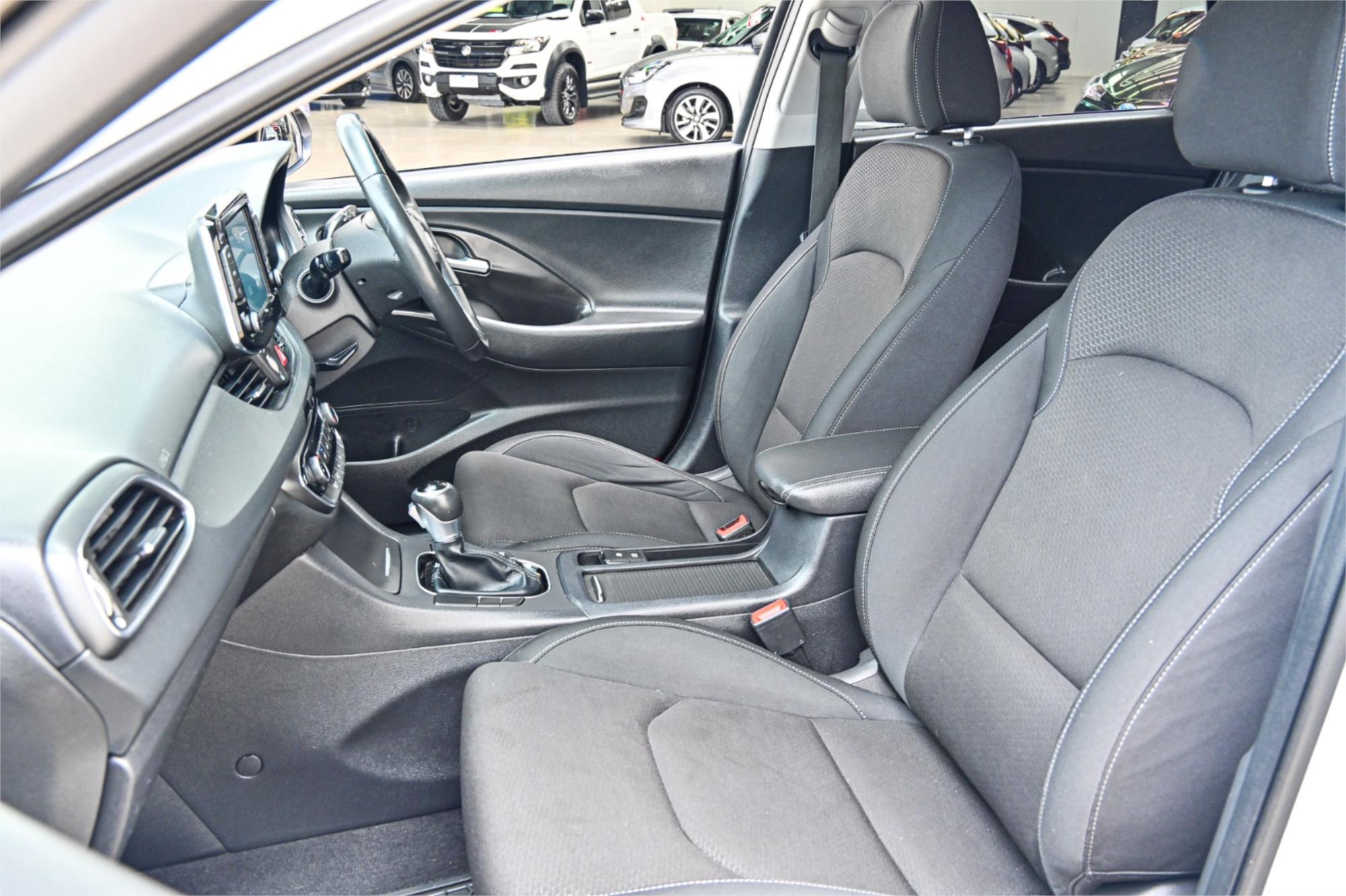 2020 HYUNDAI i30 PD.V4 MY21 6 SP AUTOMATIC 4D HATCHBACK