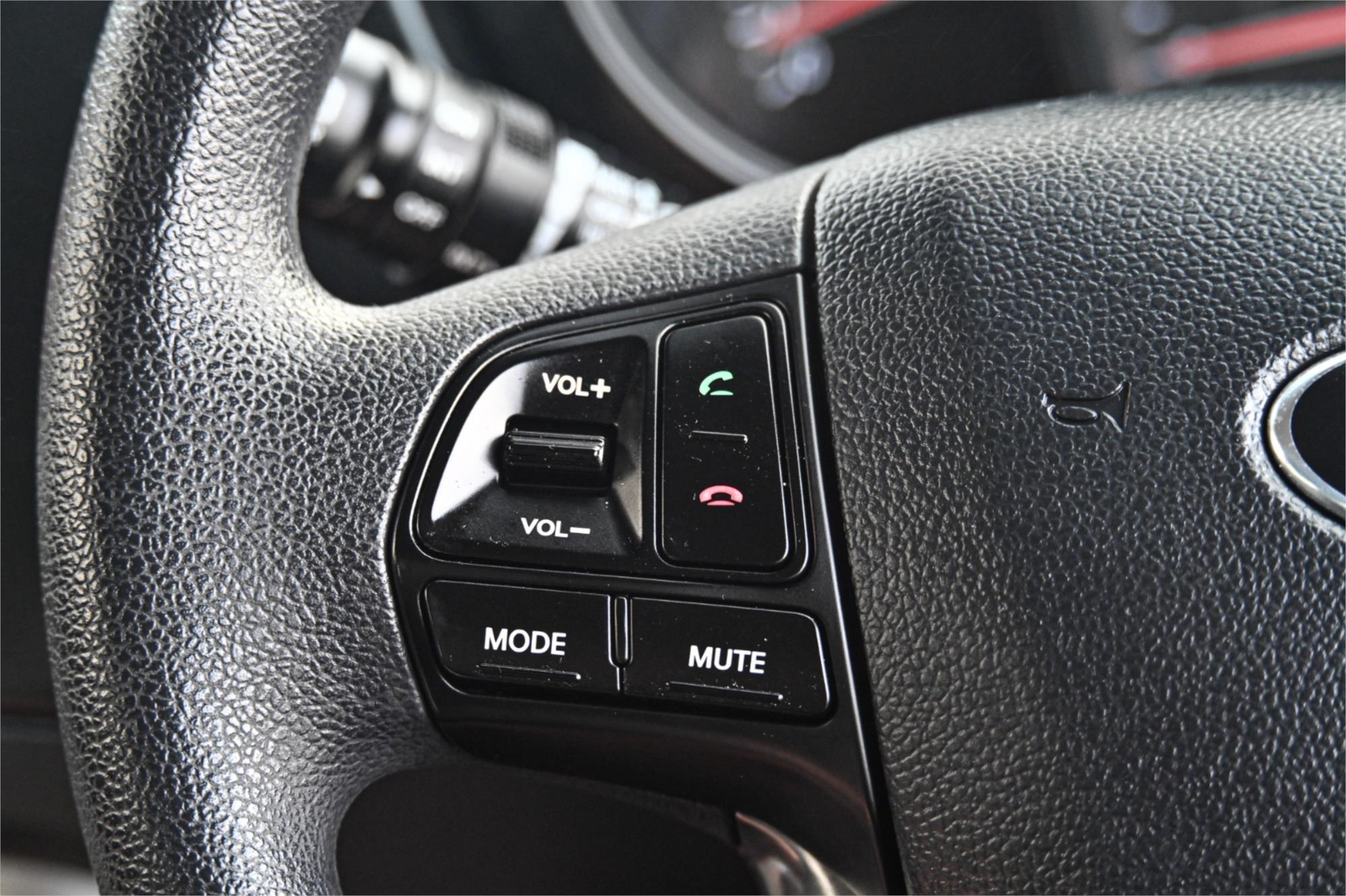 2014 KIA RIO UB MY14 S 4 SP AUTOMATIC 5D HATCHBACK