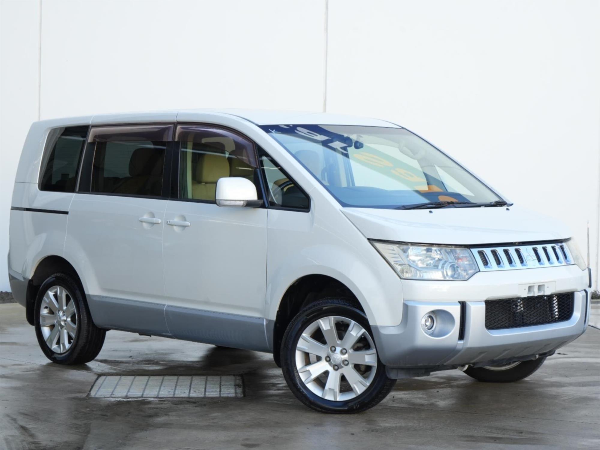 2012 MITSUBISHI DELICA CV5W D:5 CVT VAN