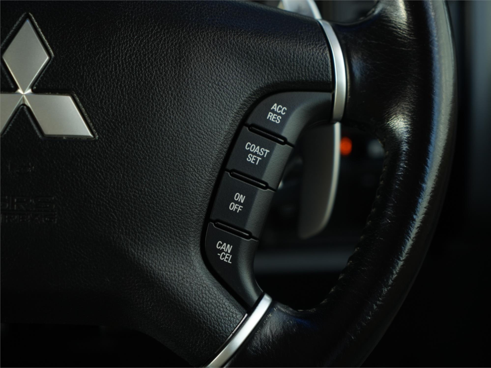 2012 MITSUBISHI DELICA CV5W D:5 CVT VAN