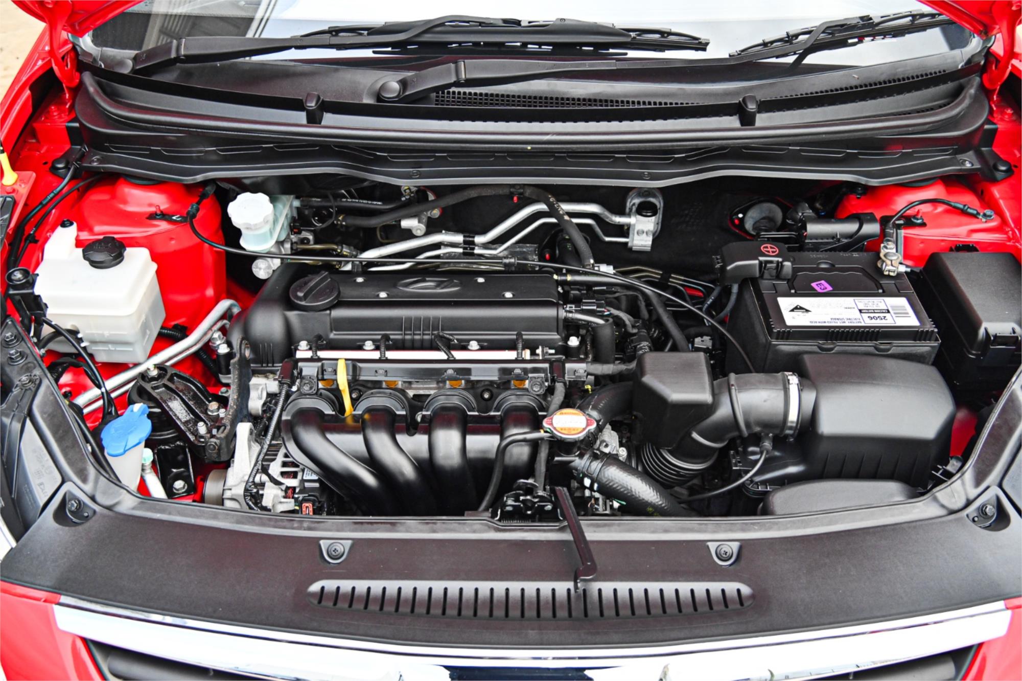 2010 HYUNDAI i20 PB ACTIVE 5 SP MANUAL 3D HATCHBACK