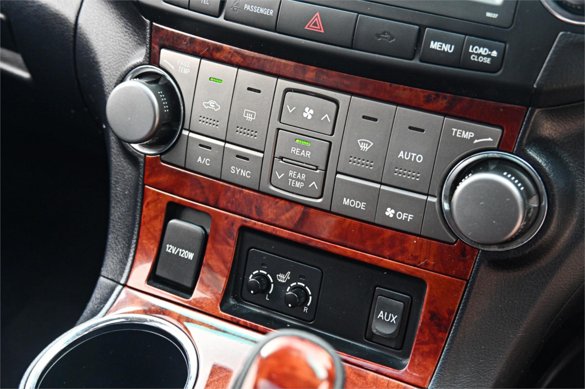 2010 TOYOTA KLUGER GSU40R GRANDE (FWD) 5 SP AUTOMATIC 4D WAGON