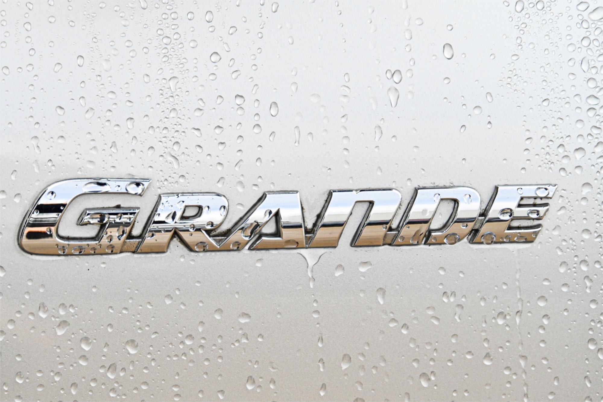 2010 TOYOTA KLUGER GSU40R GRANDE (FWD) 5 SP AUTOMATIC 4D WAGON