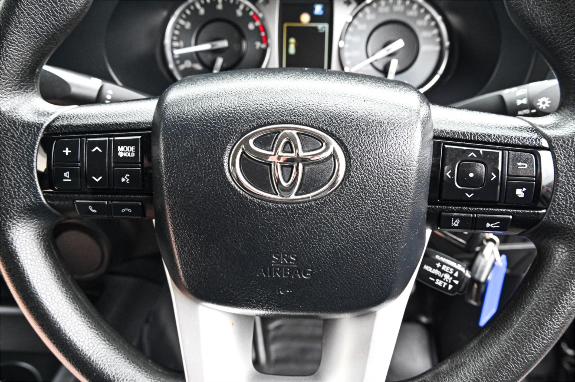 2022 TOYOTA HILUX TGN121R WORKMATE (4x2) 6 SP AUTOMATIC C/CHAS