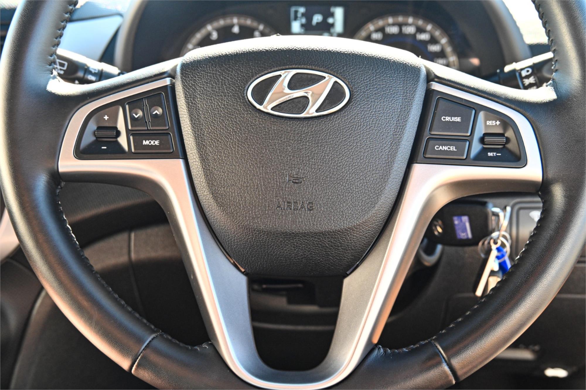 2016 HYUNDAI ACCENT RB4 MY16 SR 6 SP AUTOMATIC 5D HATCHBACK