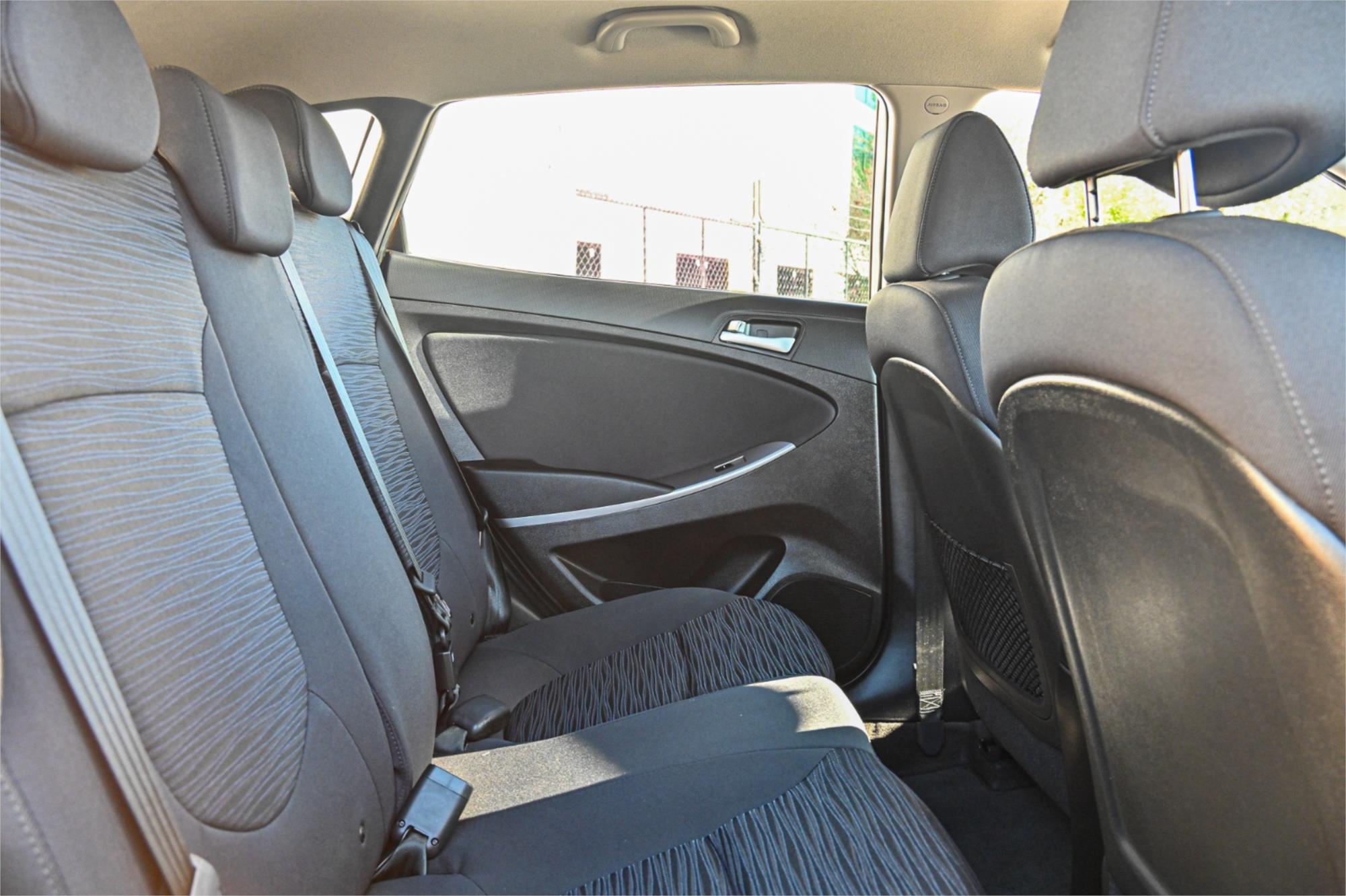 2016 HYUNDAI ACCENT RB4 MY16 SR 6 SP AUTOMATIC 5D HATCHBACK