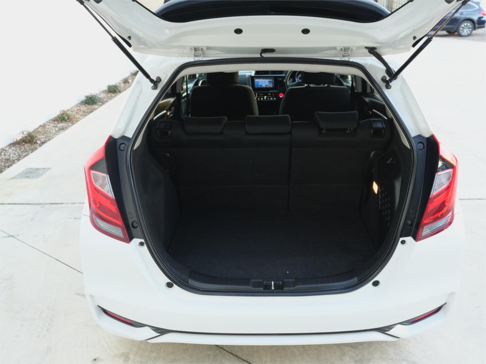 2019 HONDA FIT (HYBRID) AUTOMATIC HATCHBACK