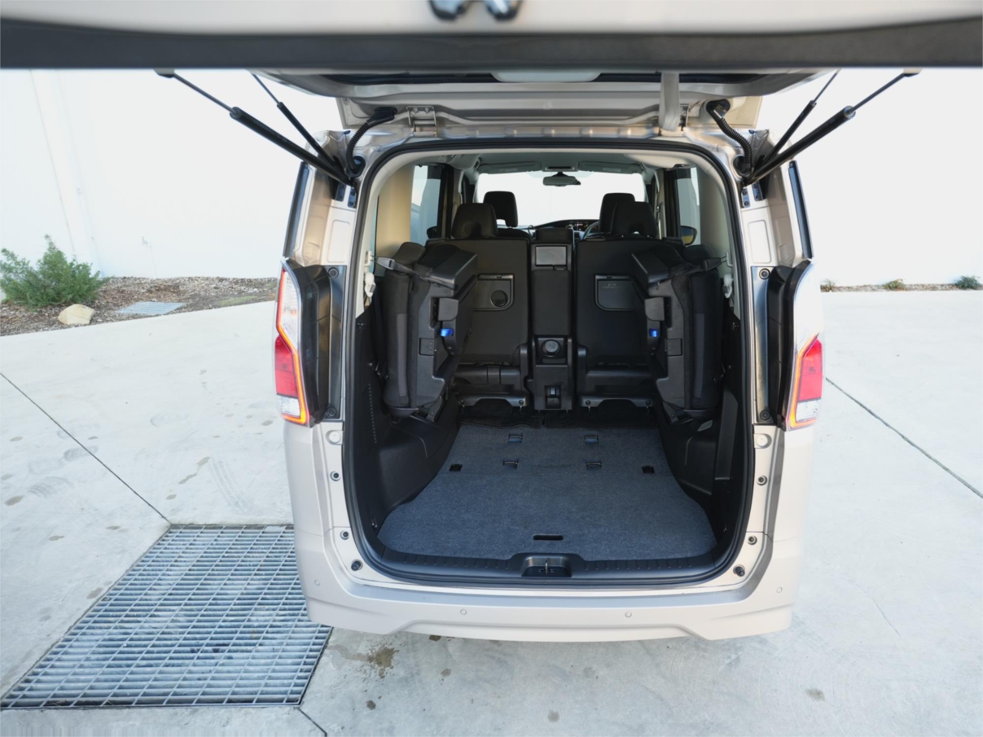 2021 NISSAN SERENA (HYBRID) AUTOMATIC WAGON