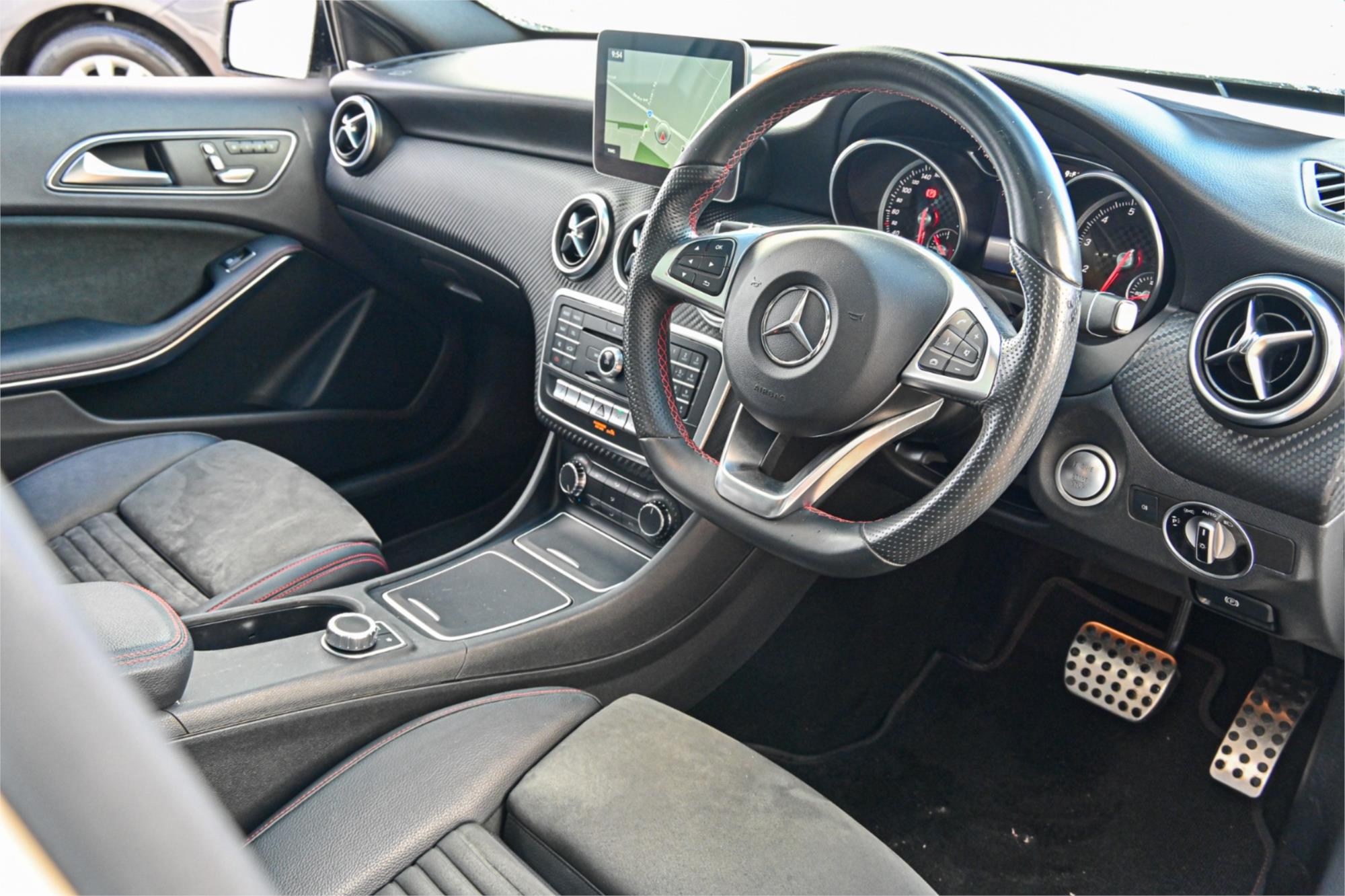 2017 MERCEDES-BENZ A200 176 MY17 7 SP AUTOMATIC 5D HATCHBACK