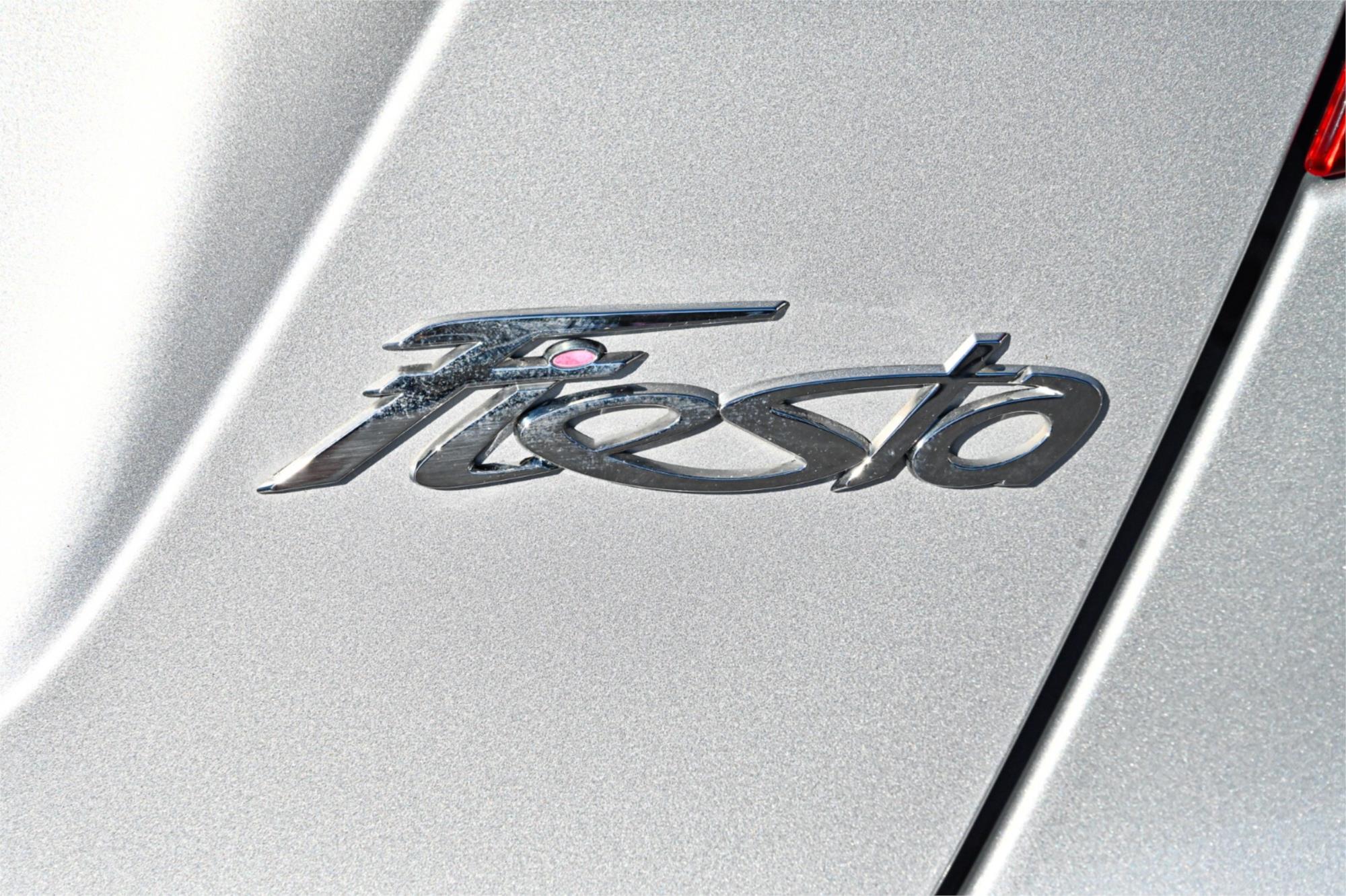 2013 FORD FIESTA WZ AMBIENTE 6 SP AUTOMATIC 5D HATCHBACK