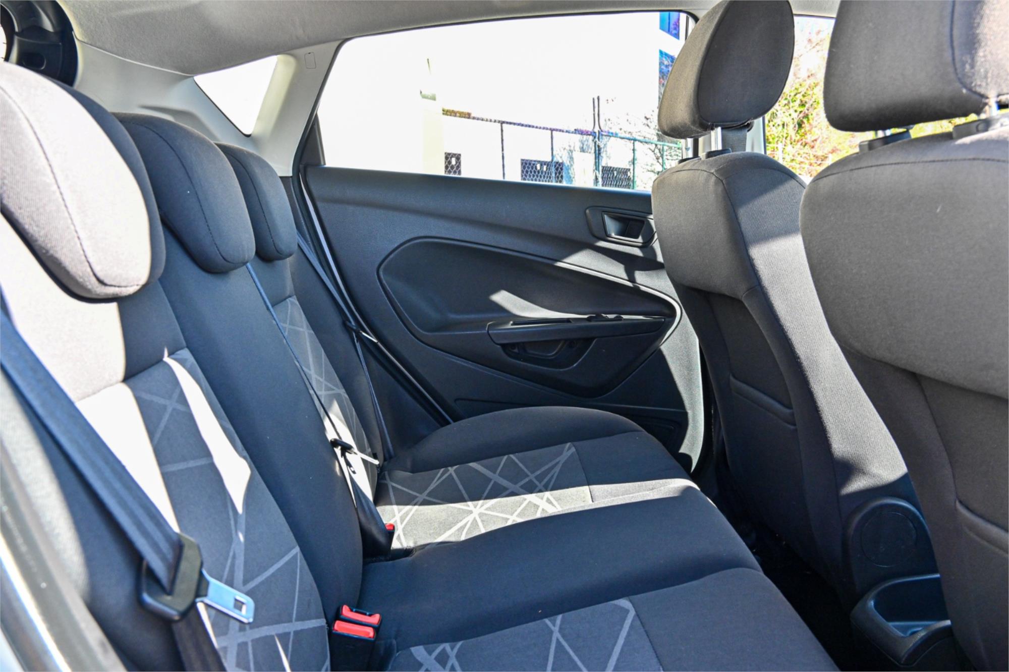 2013 FORD FIESTA WZ AMBIENTE 6 SP AUTOMATIC 5D HATCHBACK