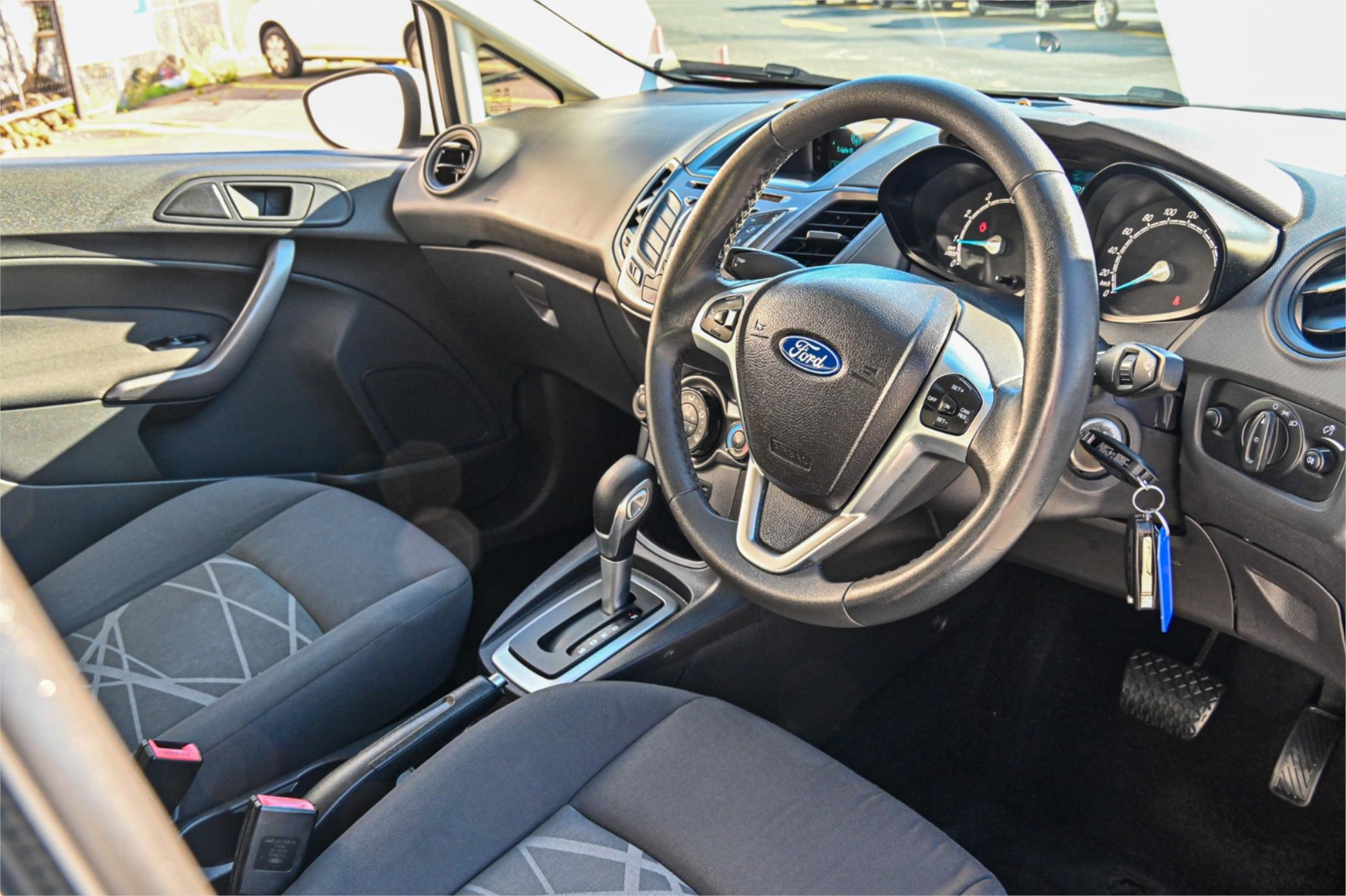 2013 FORD FIESTA WZ AMBIENTE 6 SP AUTOMATIC 5D HATCHBACK