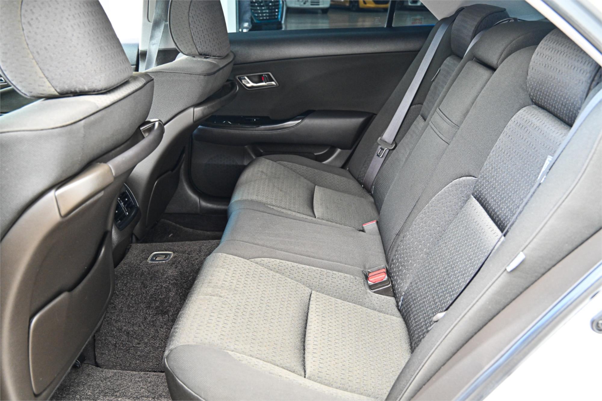 2010 TOYOTA CROWN GRS204 ATHLETE AUTOMATIC 4D SEDAN
