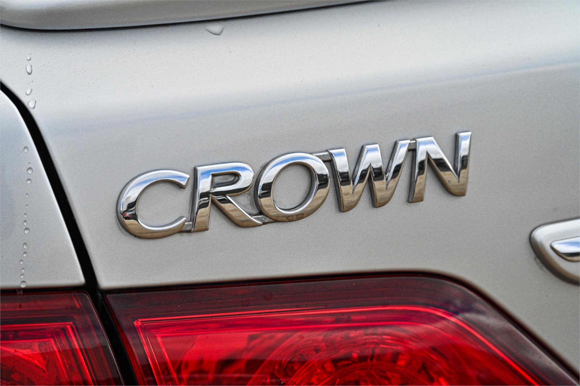 2010 TOYOTA CROWN GRS204 ATHLETE AUTOMATIC 4D SEDAN