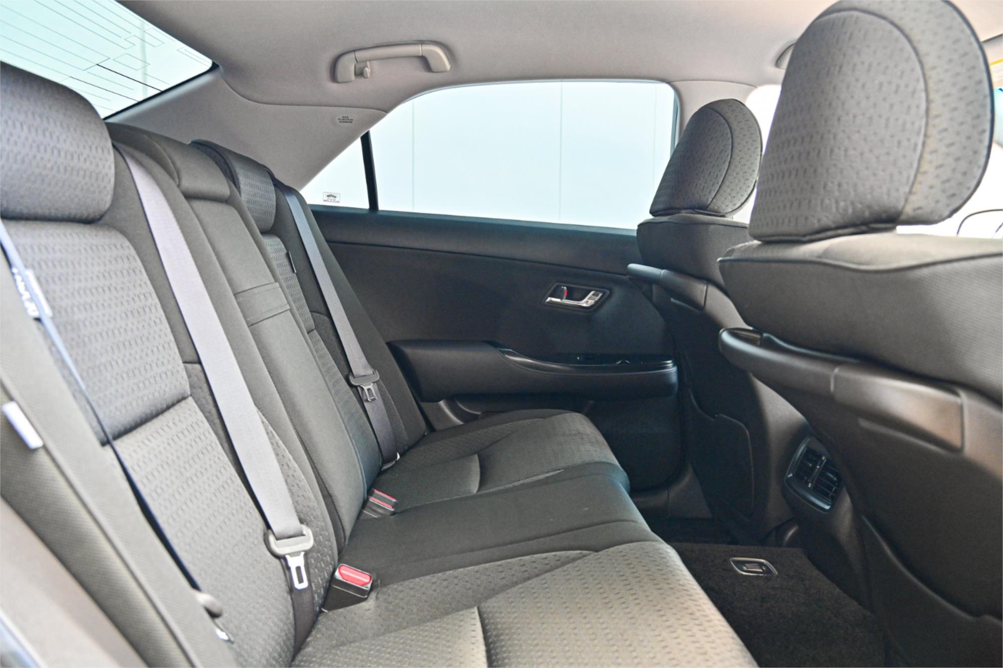 2010 TOYOTA CROWN GRS204 ATHLETE AUTOMATIC 4D SEDAN