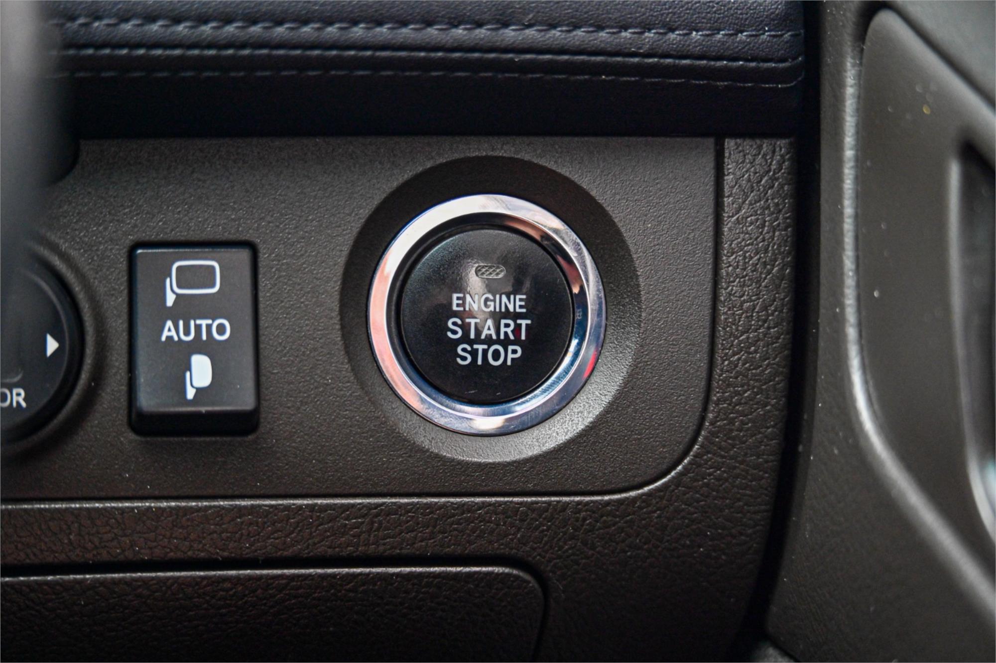 2010 TOYOTA CROWN GRS204 ATHLETE AUTOMATIC 4D SEDAN
