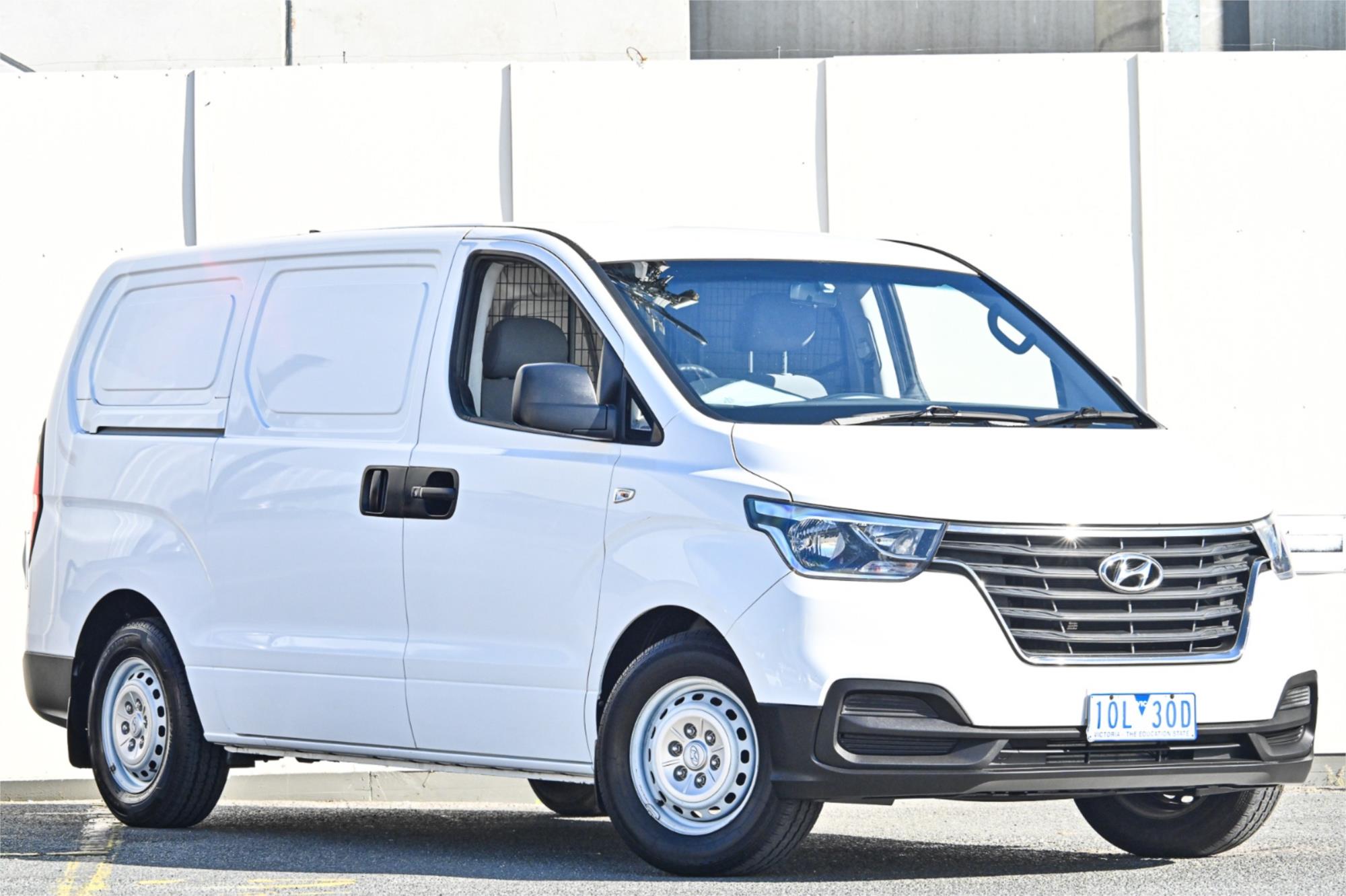 2018 HYUNDAI iLOAD TQ4 MY19 6S TWIN SWING 5 SP AUTOMATIC 4D CREW VAN