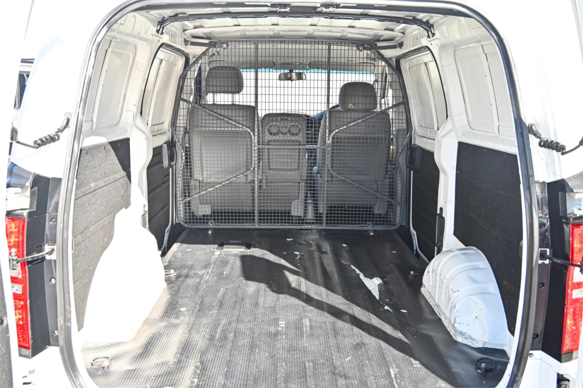 2018 HYUNDAI iLOAD TQ4 MY19 6S TWIN SWING 5 SP AUTOMATIC 4D CREW VAN