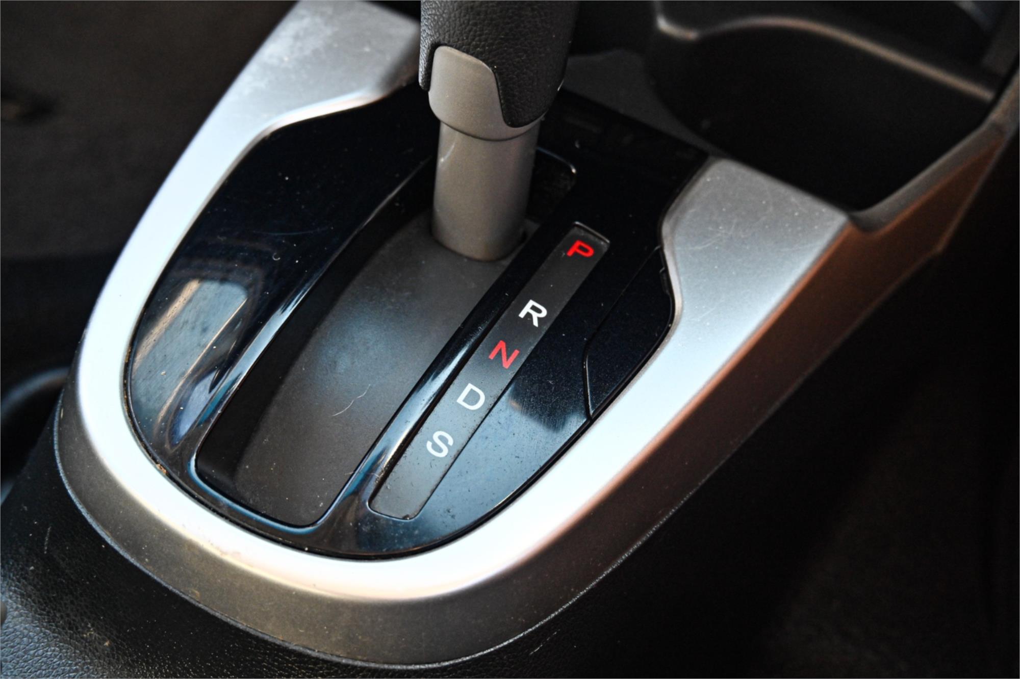 2014 HONDA JAZZ GK MY15 VTi CONTINUOUS VARIABLE 5D HATCHBACK