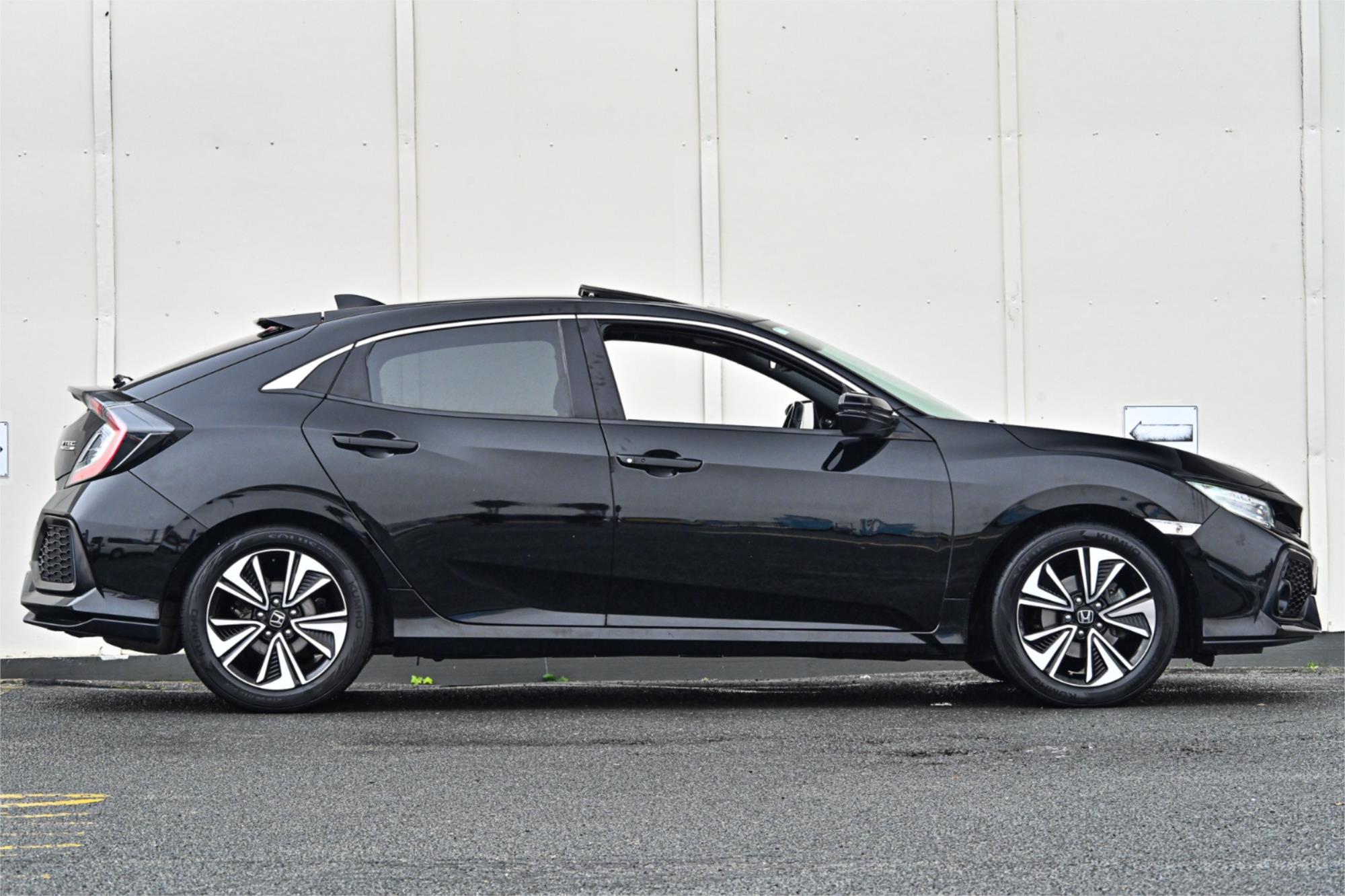 2018 HONDA CIVIC MY17 VTi-LX CONTINUOUS VARIABLE 5D HATCHBACK