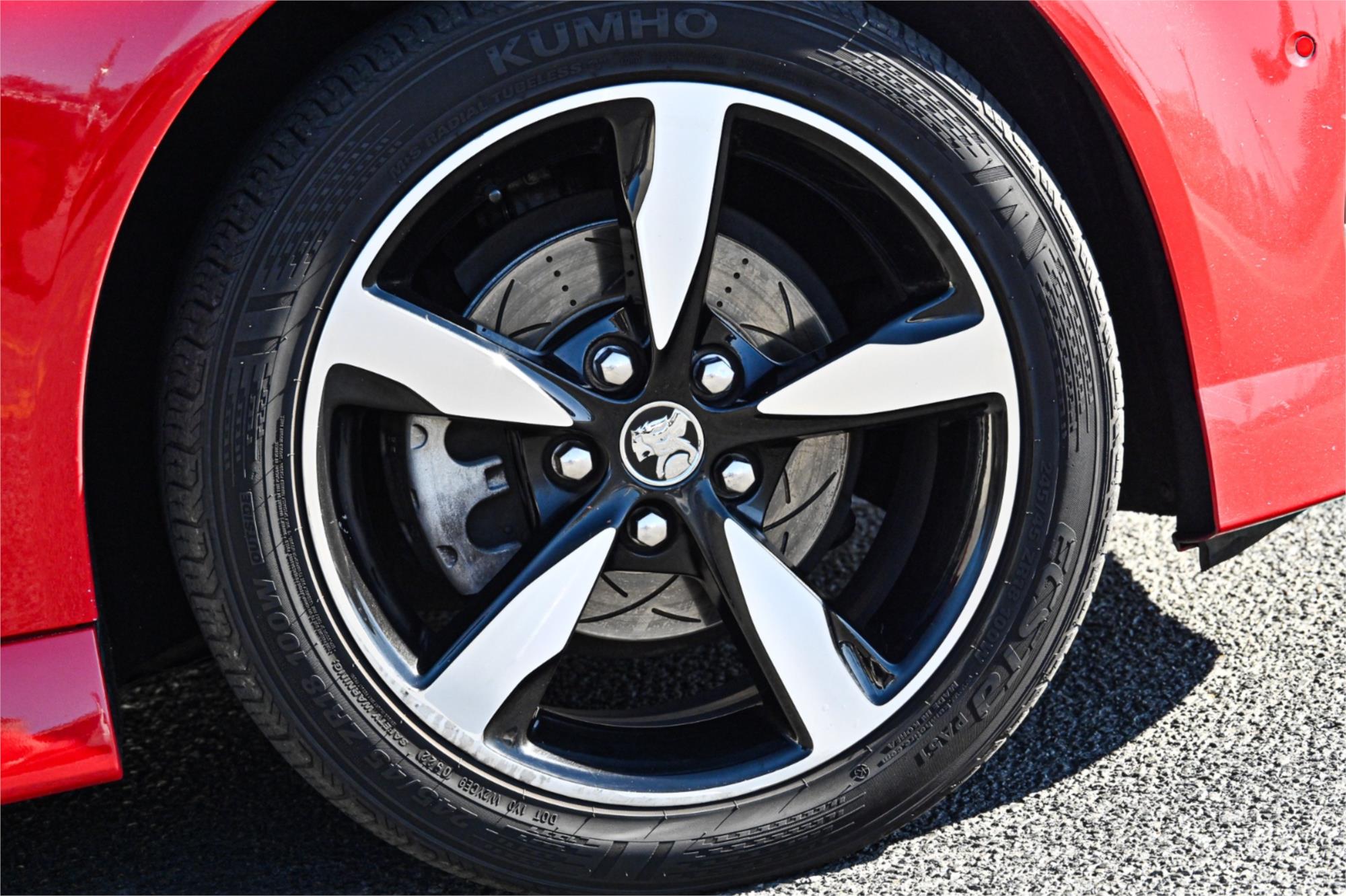 2016 HOLDEN COMMODORE VF II SV6 6 SP AUTOMATIC 4D SPORTWAGON