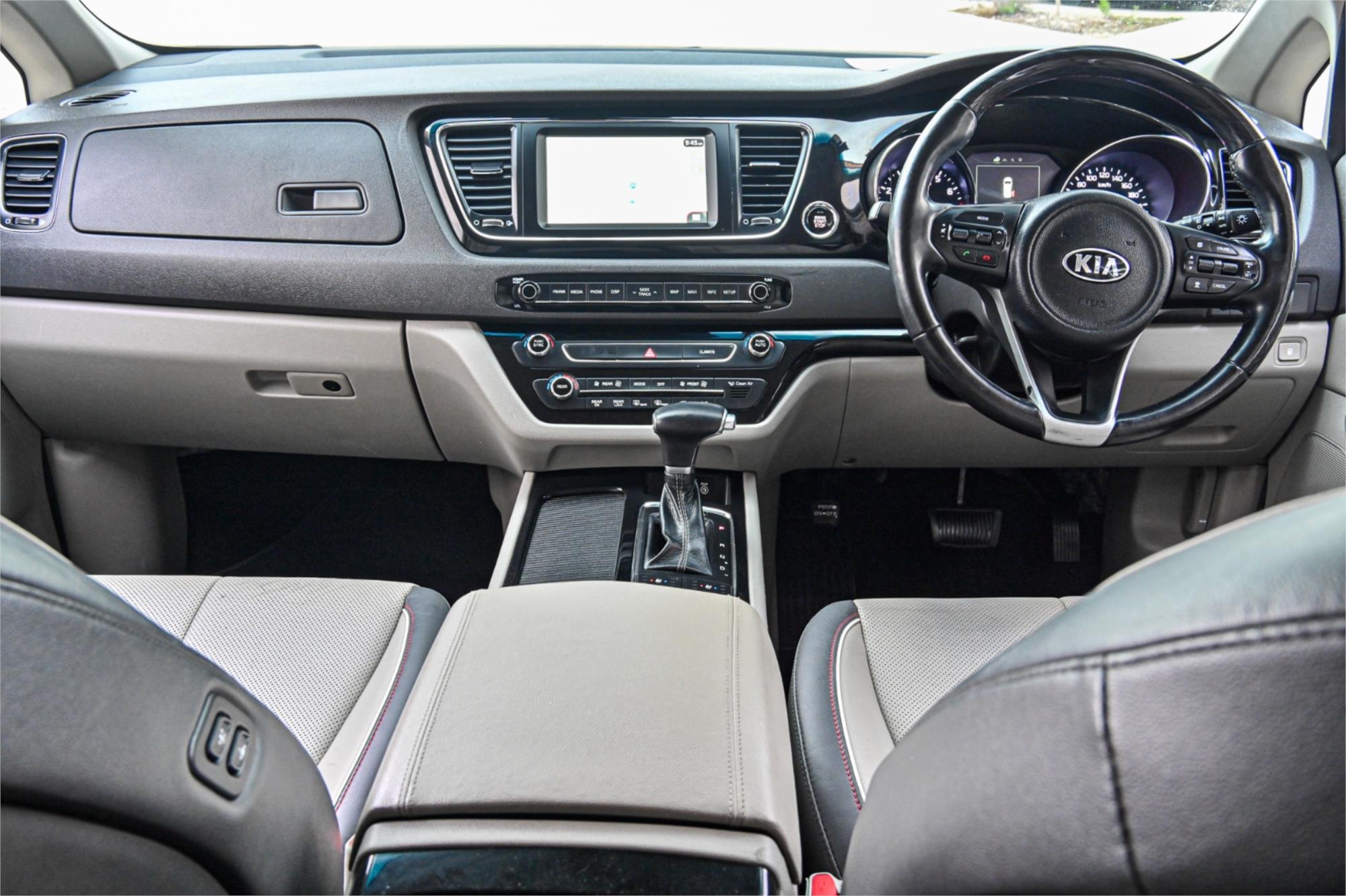 2017 KIA CARNIVAL YP MY17 PLATINUM 6 SP AUTOMATIC 4D WAGON