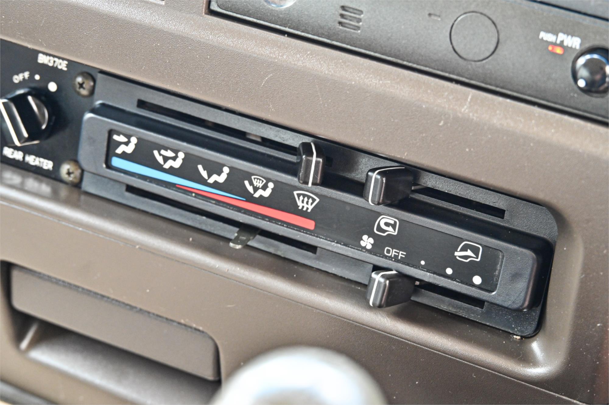 2002 MITSUBISHI ROSA BE 649 BASE 5 SP MANUAL BUS